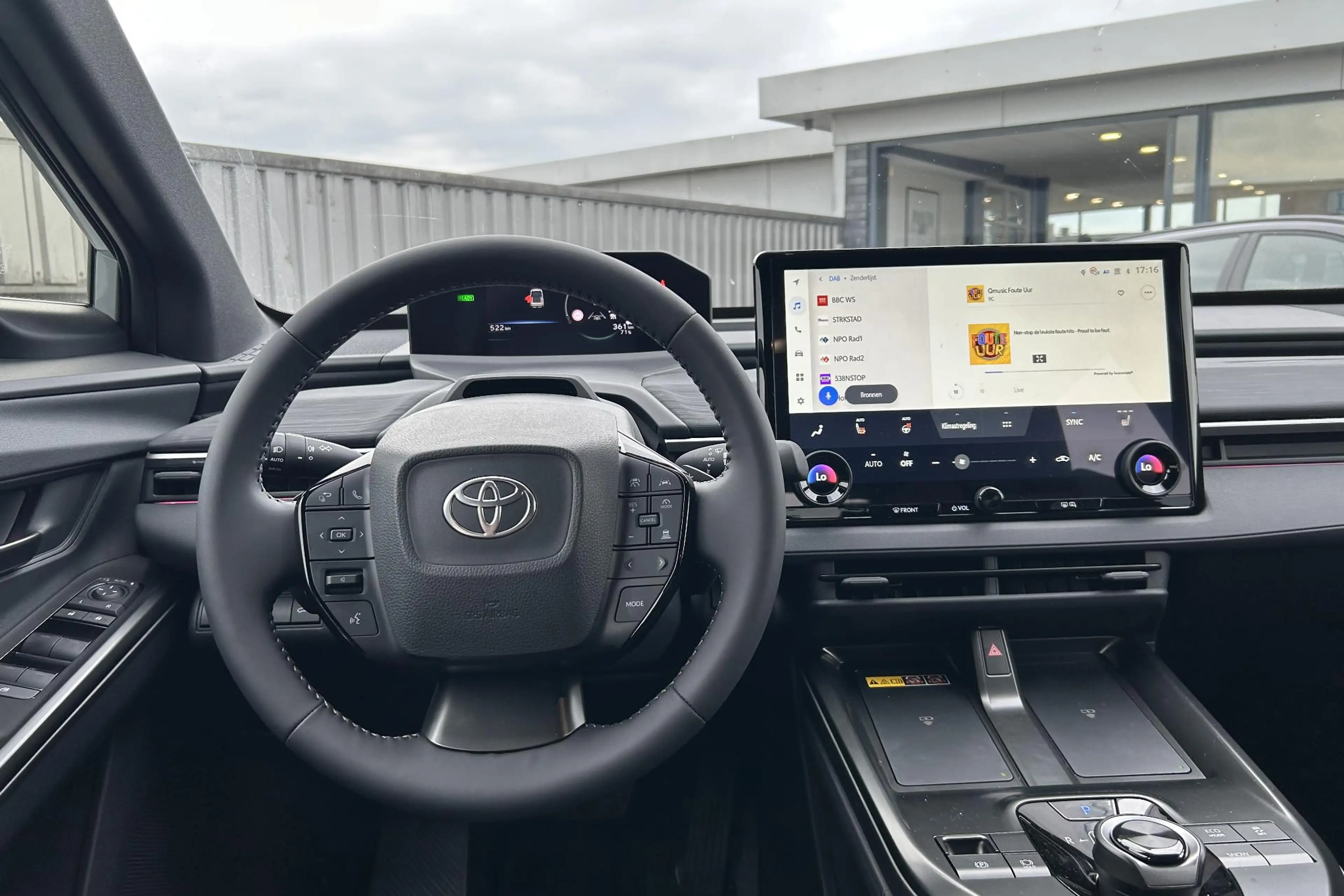Toyota C-HR+ First Edition 77 kWh, 20 inch LM velgen, — photo 15