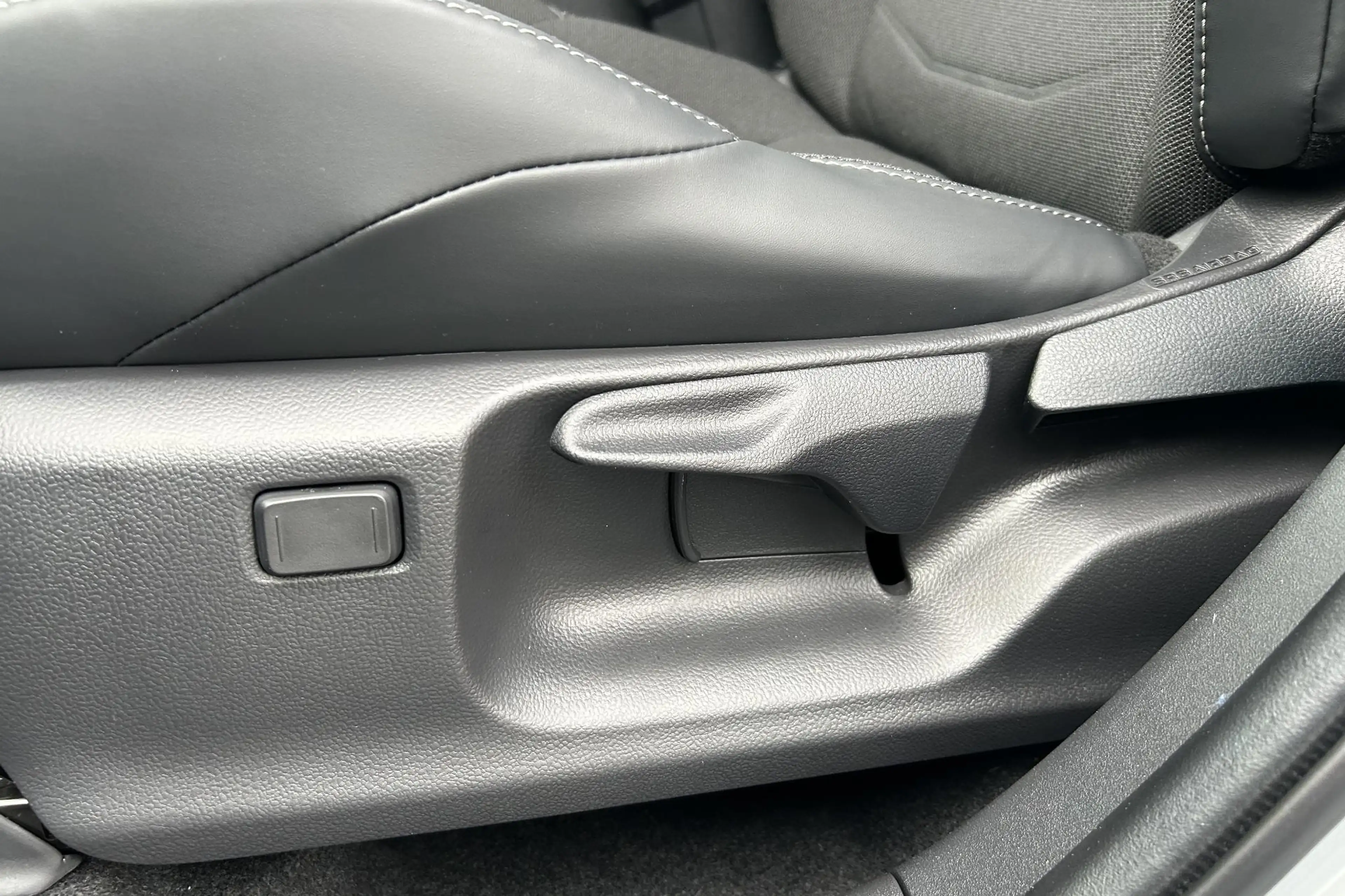 Toyota C-HR+ First Edition 77 kWh, 20 inch LM velgen, — photo 10