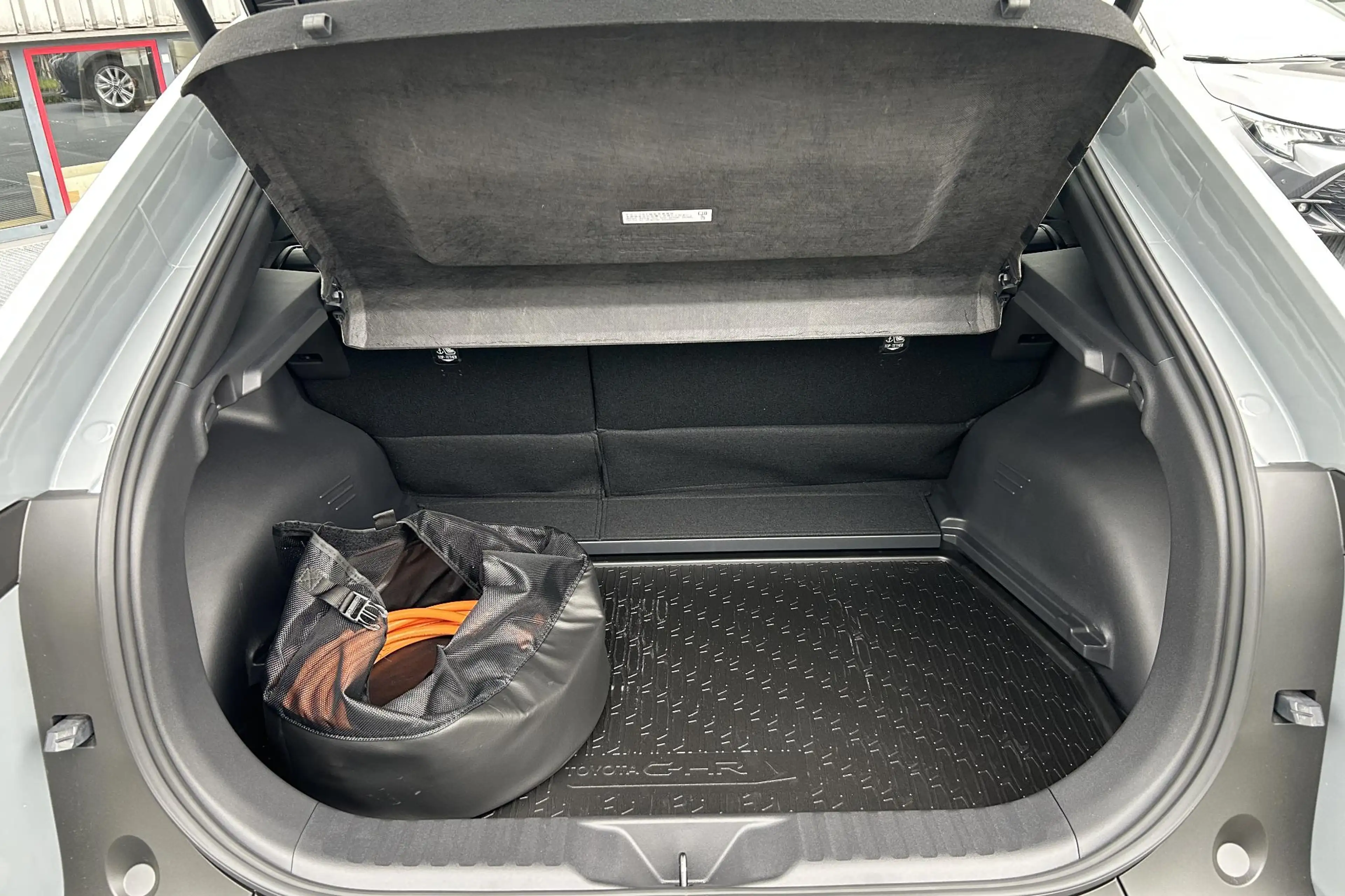 Toyota C-HR+ First Edition 77 kWh, 20 inch LM velgen, — photo 11