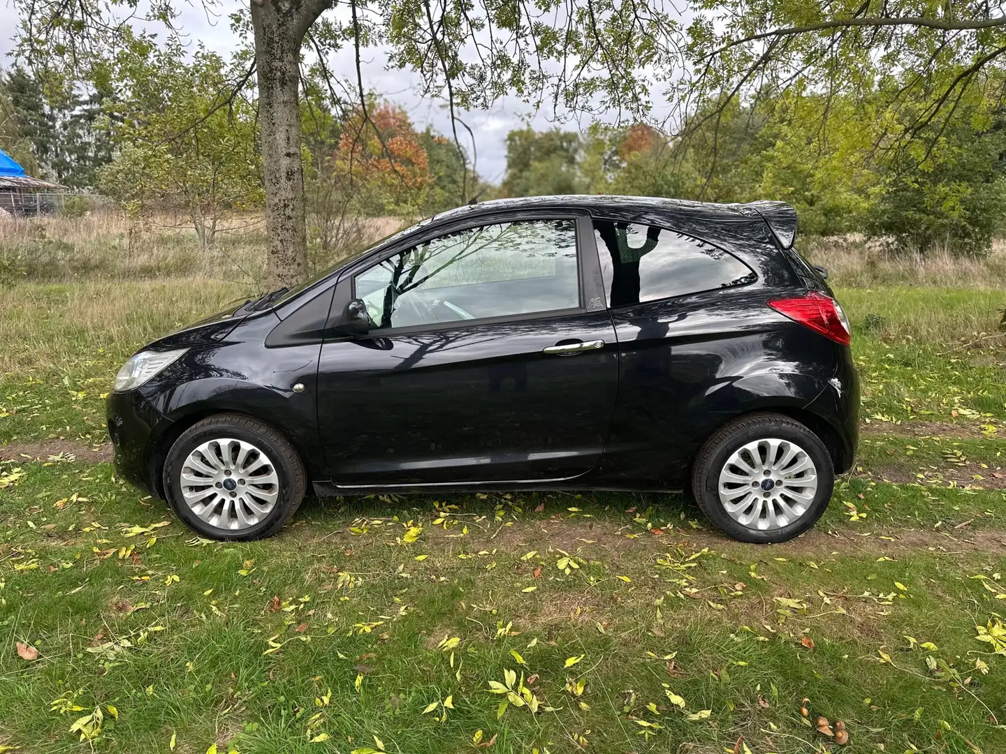 Ford Ka/Ka+ 1.2 Titanium X start/stop apk t/m 25-01-2026 Černá - 2