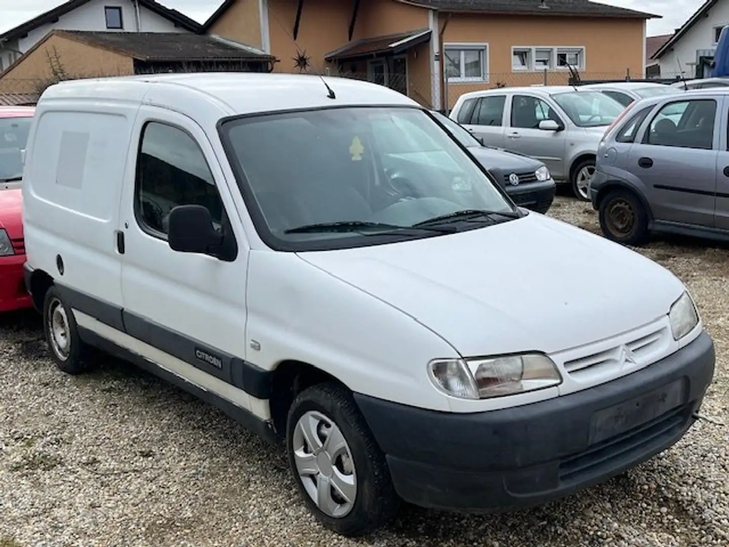 Citroen Berlingo 600 1.4 i Weiß - 1