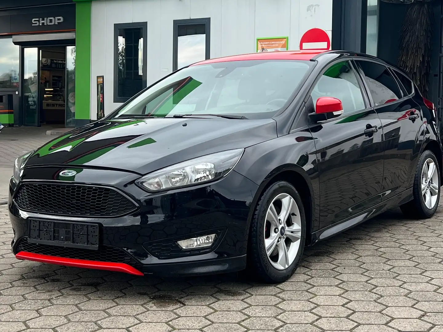 Ford Focus Sport,Euro 6 , 2,0 diesel Schwarz - 1
