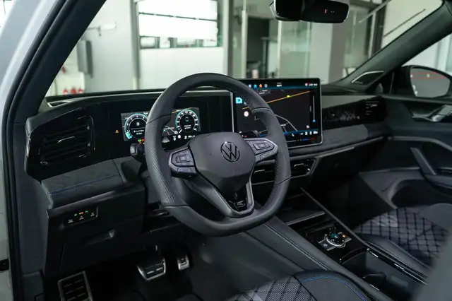 Volkswagen Tiguan view 15