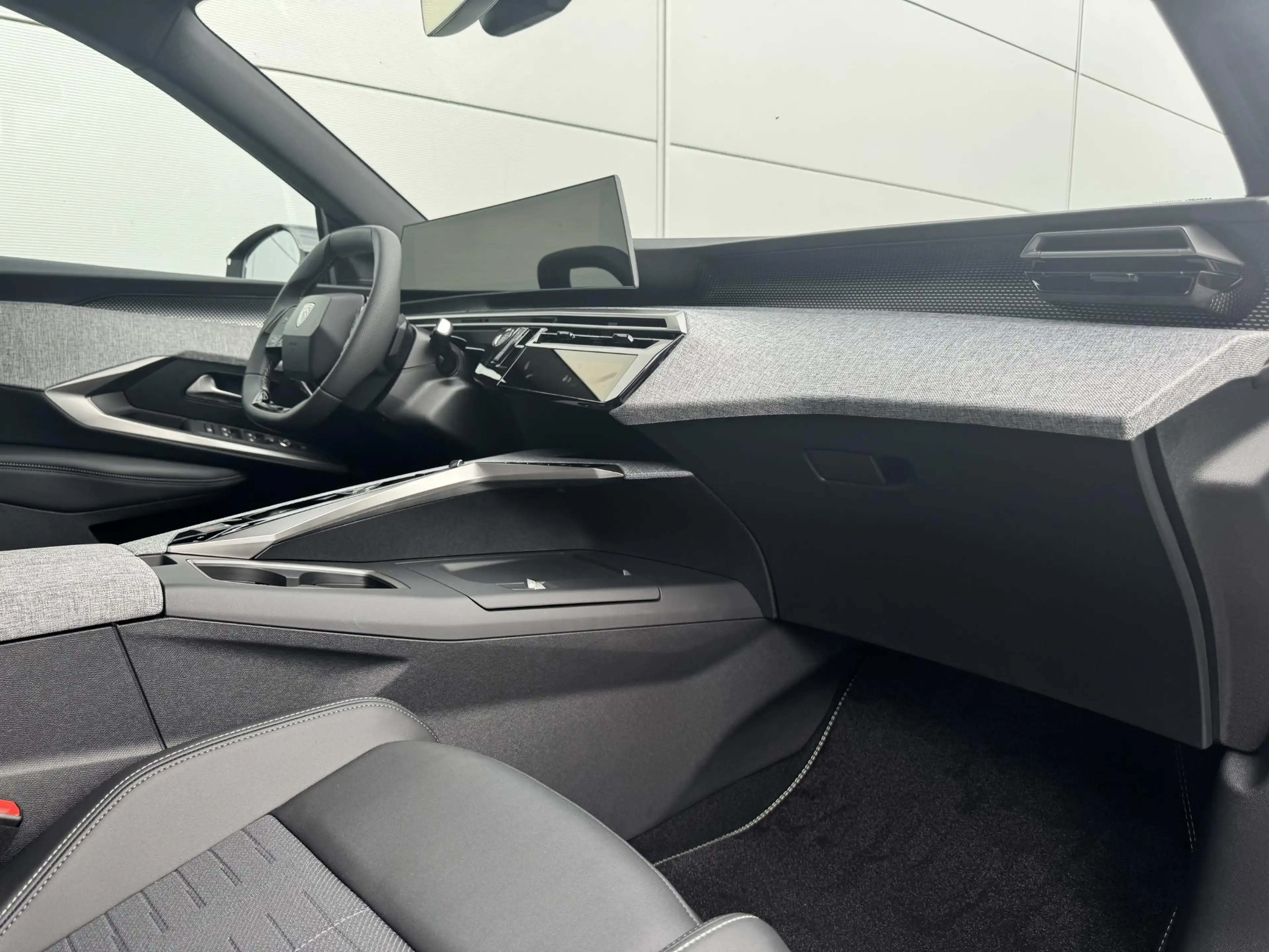 Peugeot 5008 1.2 Hybrid 145 GT 7p | 360 Camera | Adaptieve Crui — photo 13