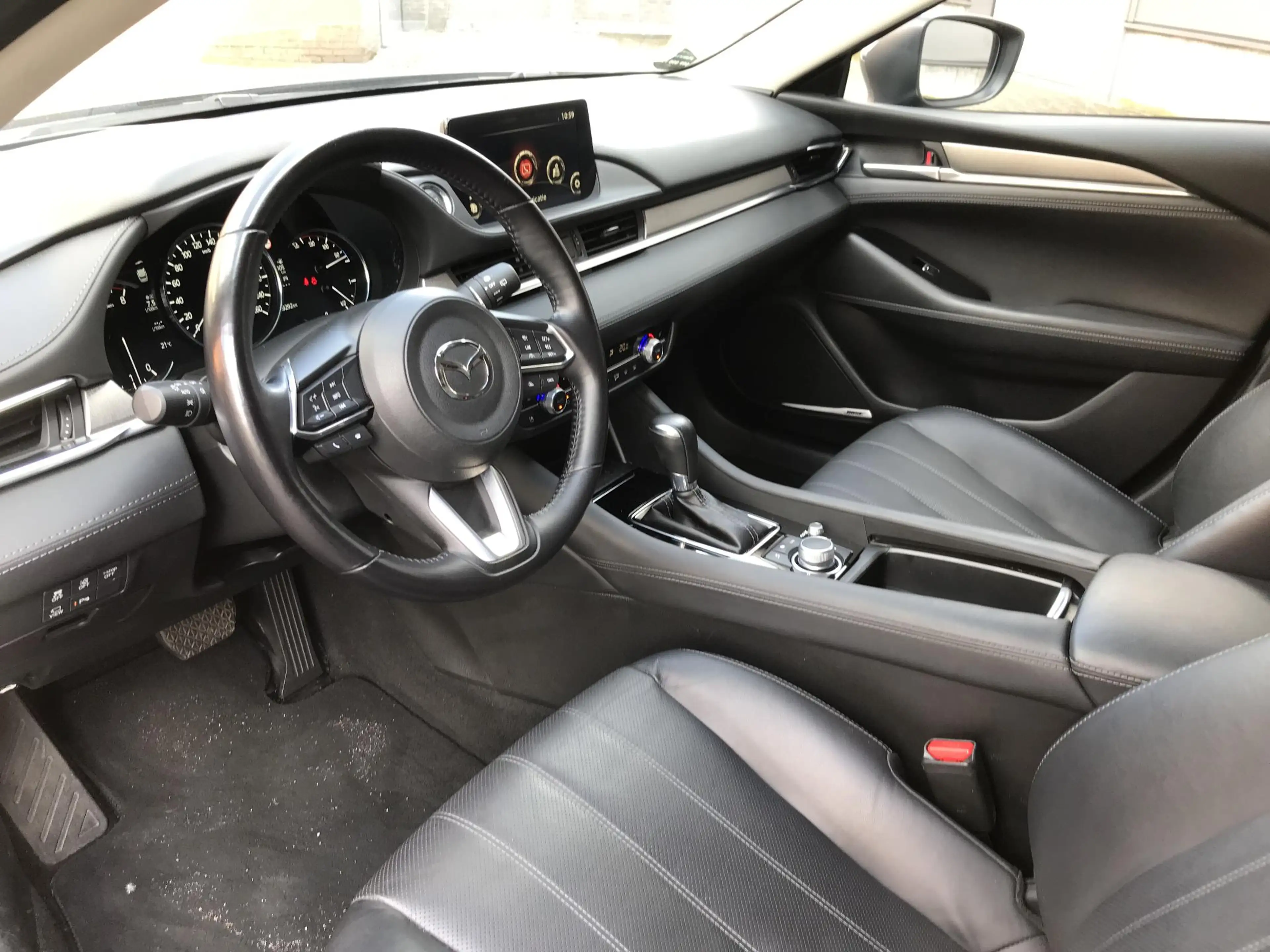 Mazda 6 Sportbreak 2.0 SkyActiv-G 165 Business — photo 10