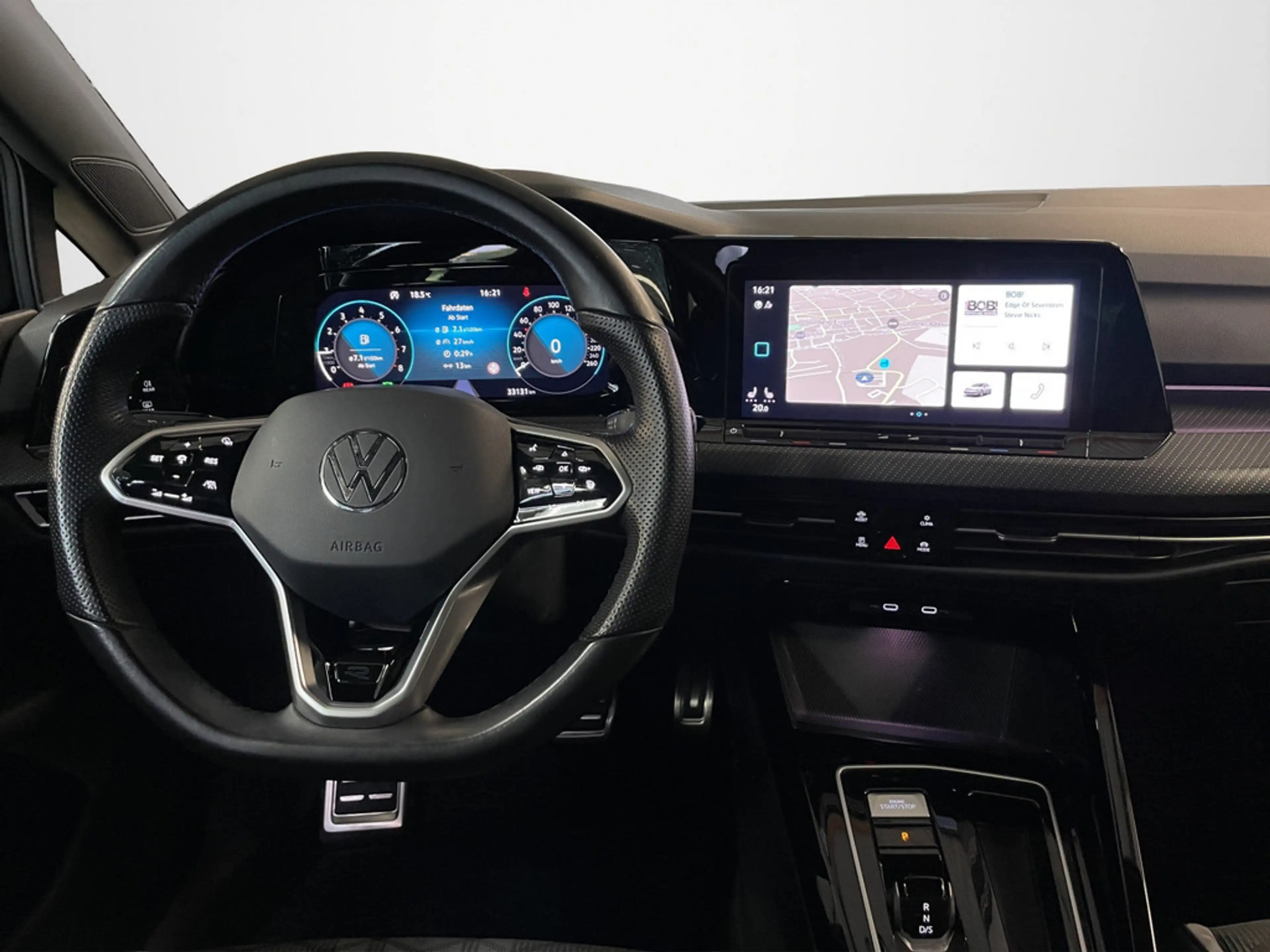 Volkswagen Golf VIII 1.5 eTSI R-Line DSG BLACK STYLE+MATRIX — photo 2