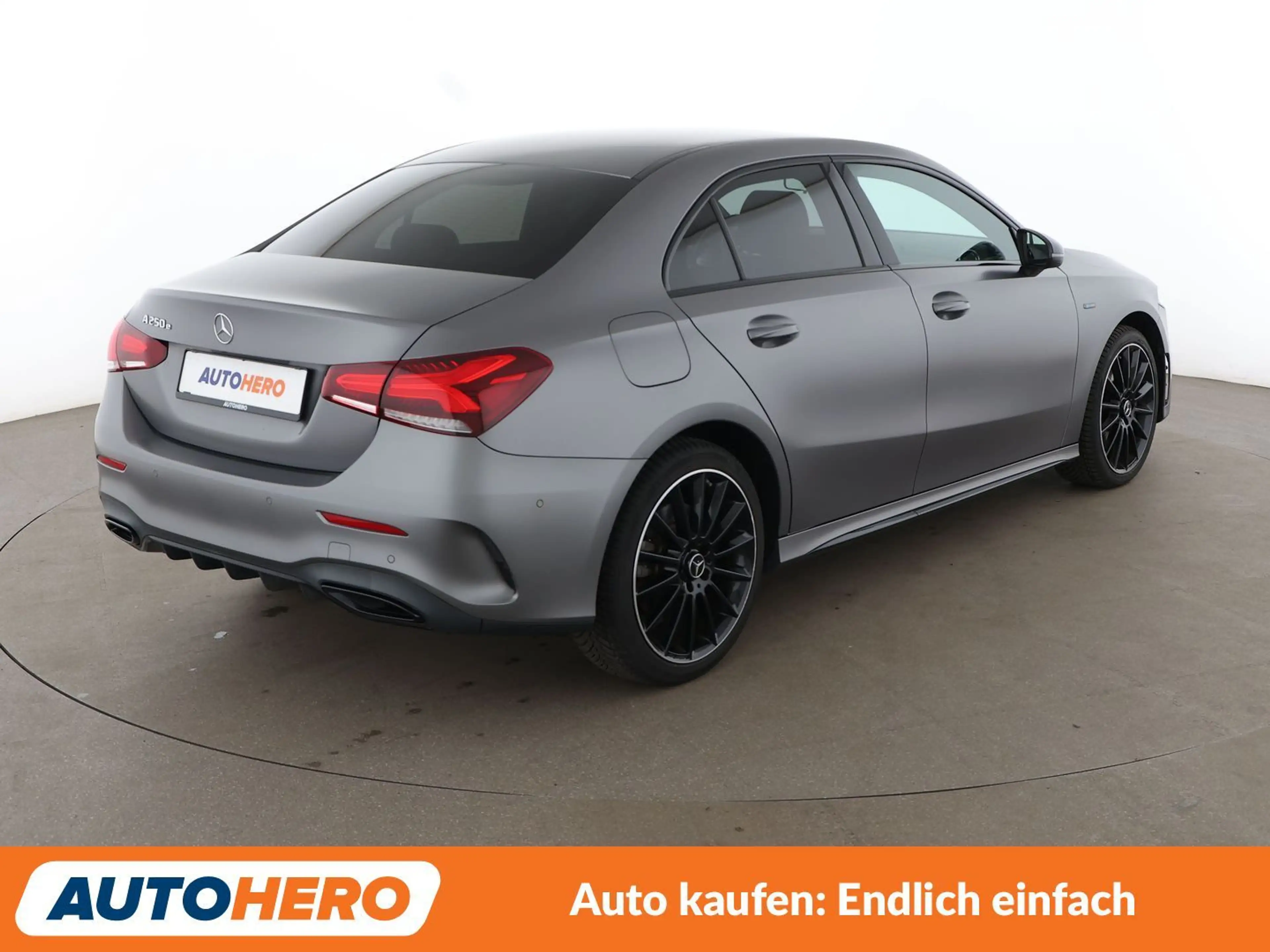 Mercedes-Benz A 250 A 250e Edition 2020 AMG Line Aut.*LED*TEMPO*PDC* — photo 6