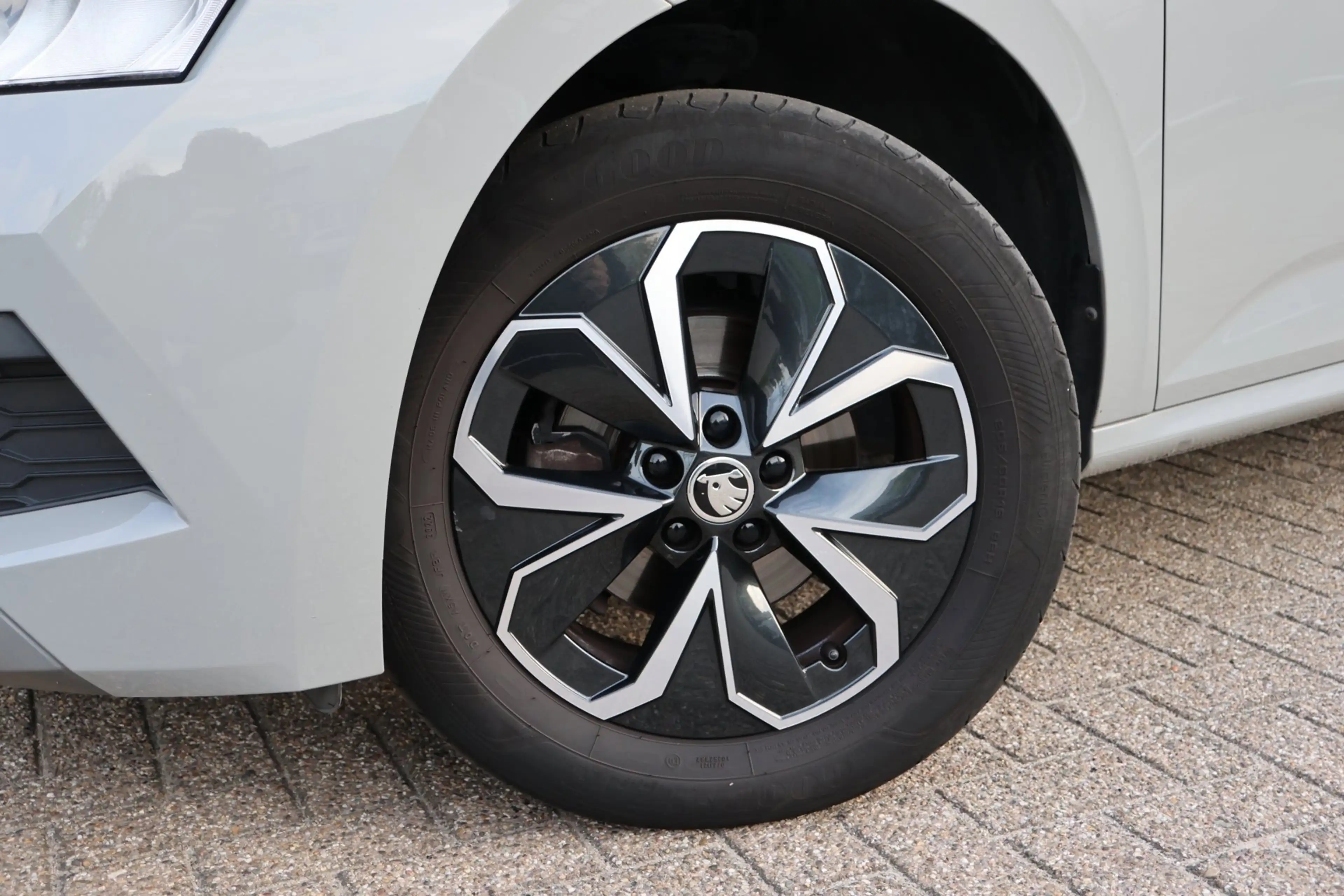 Skoda Kamiq 1.0 TSI Ambition DSG Automaat Carplay - Android Au — photo 2