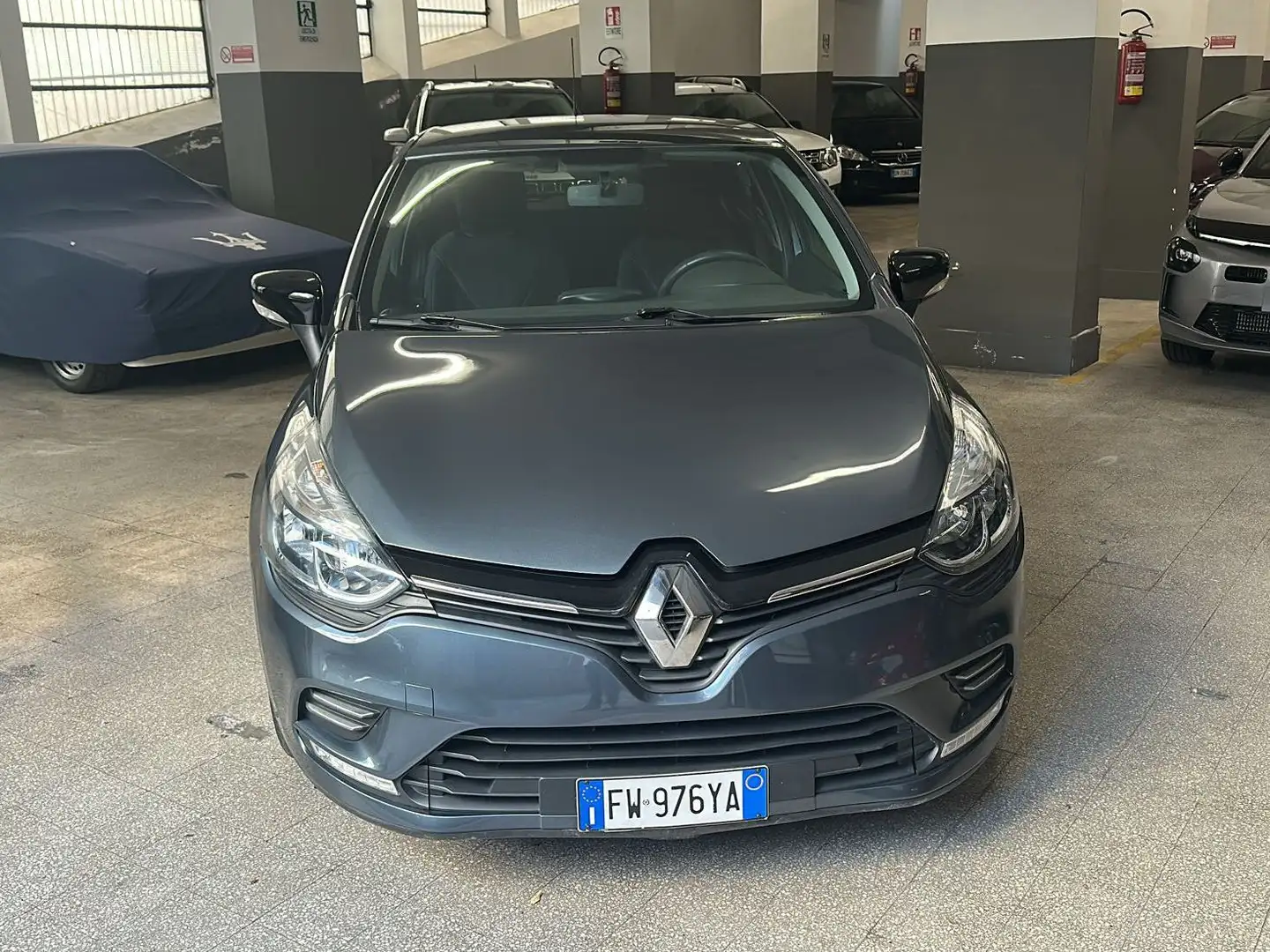 Renault Clio Clio IV 2017 1.5 dci Moschino Zen 75cv Grau - 2