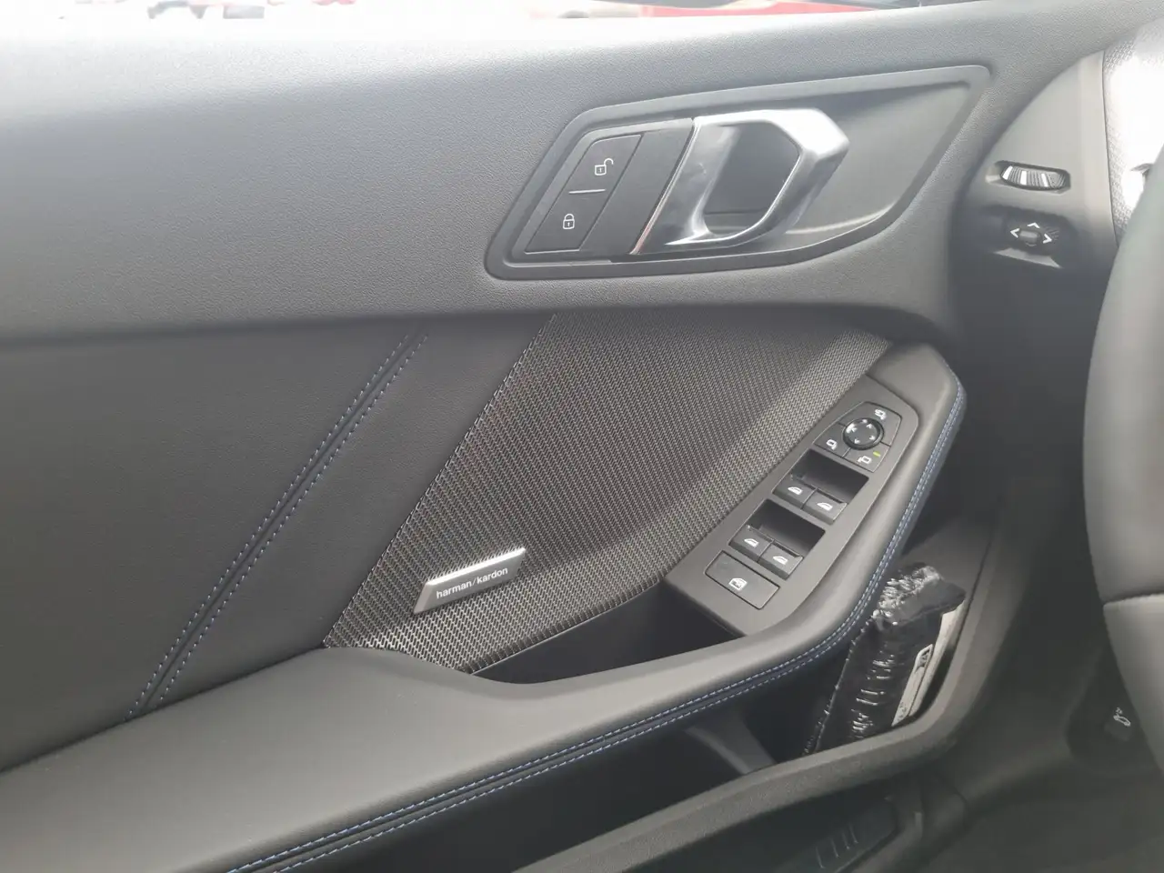 BMW 120 d M SPORT PRO LED HUD 360°KAMERA HARMAN KARDON SHZ 12