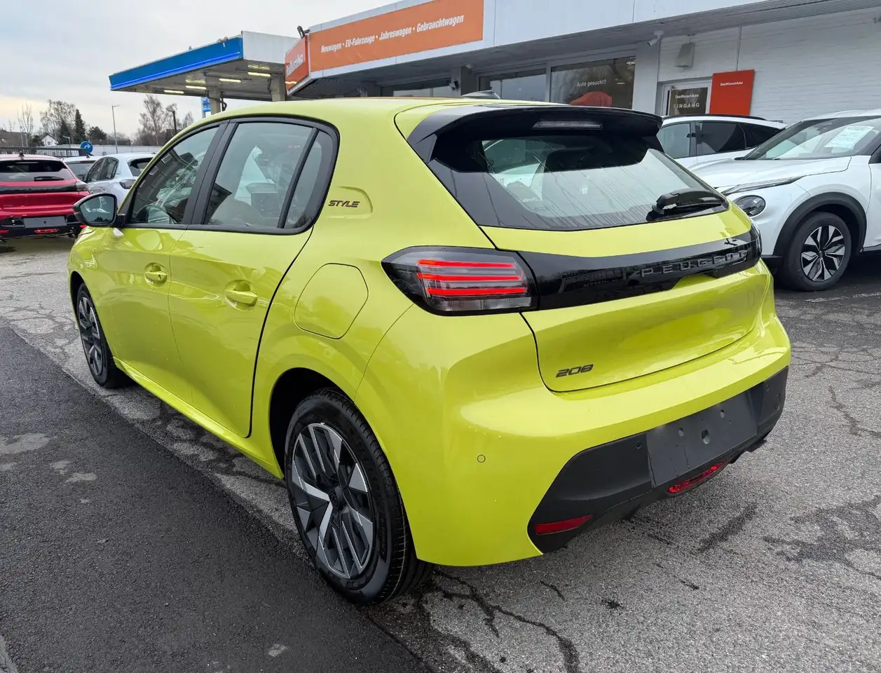 Peugeot 208 Style Klima CarPlay Android PDC SHZ SOFORT 5