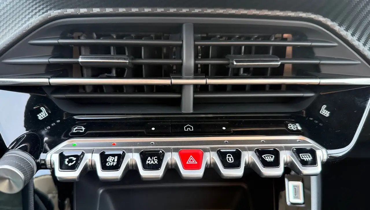 Peugeot 208 Style Klima CarPlay Android PDC SHZ SOFORT 17