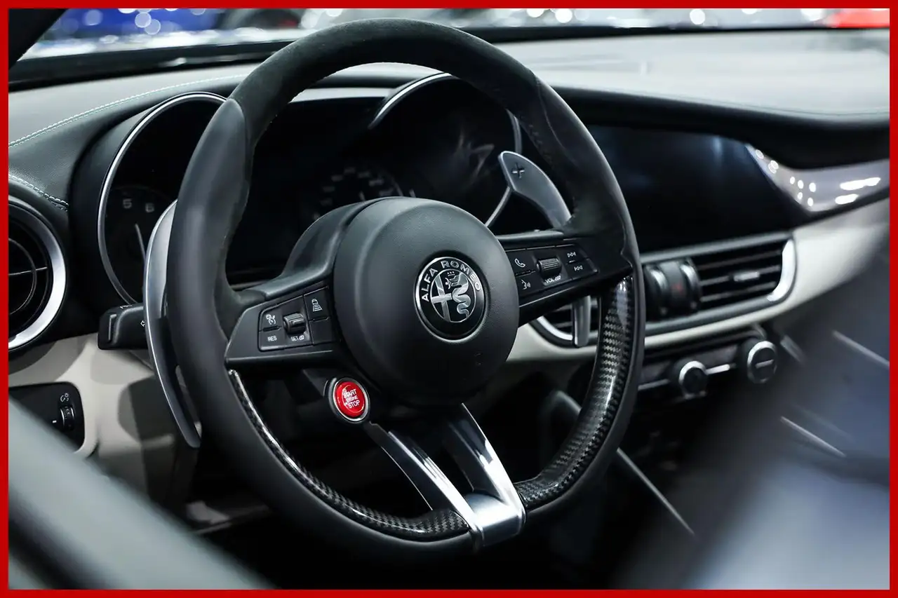 Alfa Romeo Giulia 2021 — фото 14