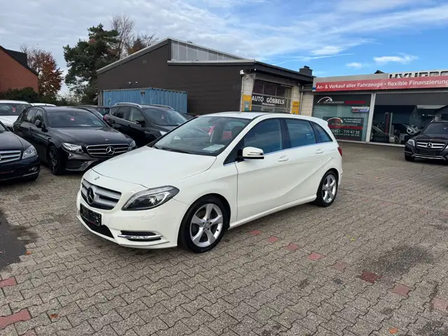 Mercedes-Benz B 180 CDI Edition 1 ILS Sportpaket KAMERA TEMPO