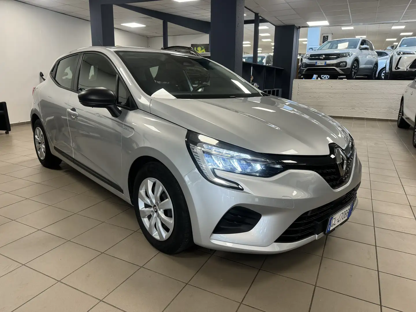Renault Clio Clio V 2019 1.0 sce Life 65cv my21 Argento - 1