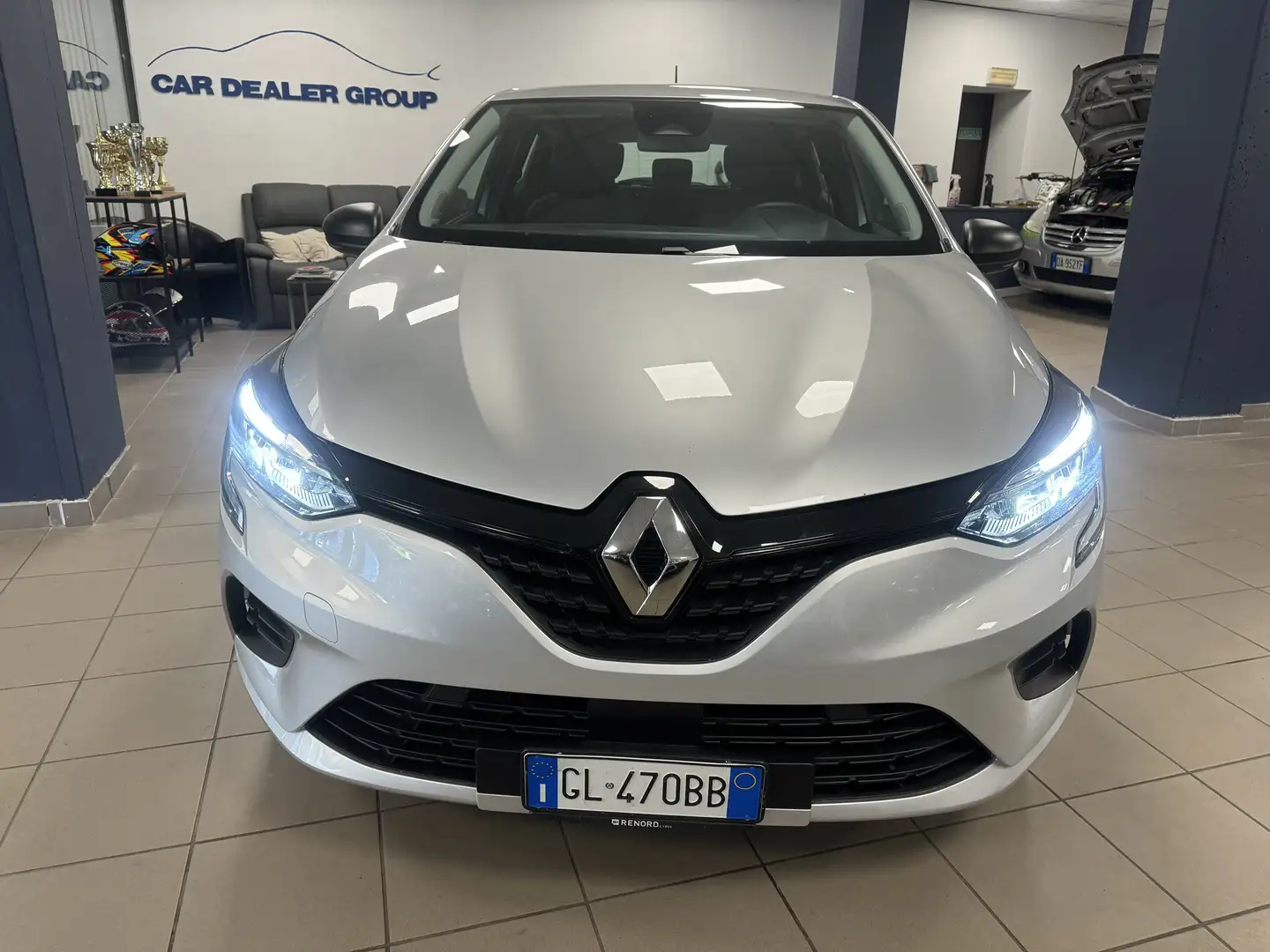 Renault Clio Clio V 2019 1.0 sce Life 65cv my21 Argento - 2