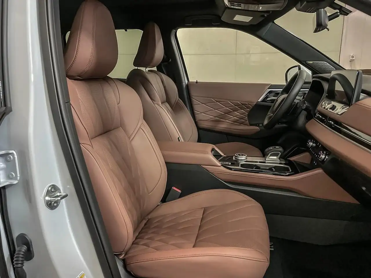 Mitsubishi Outlander снимка Mitsubishi Outlander