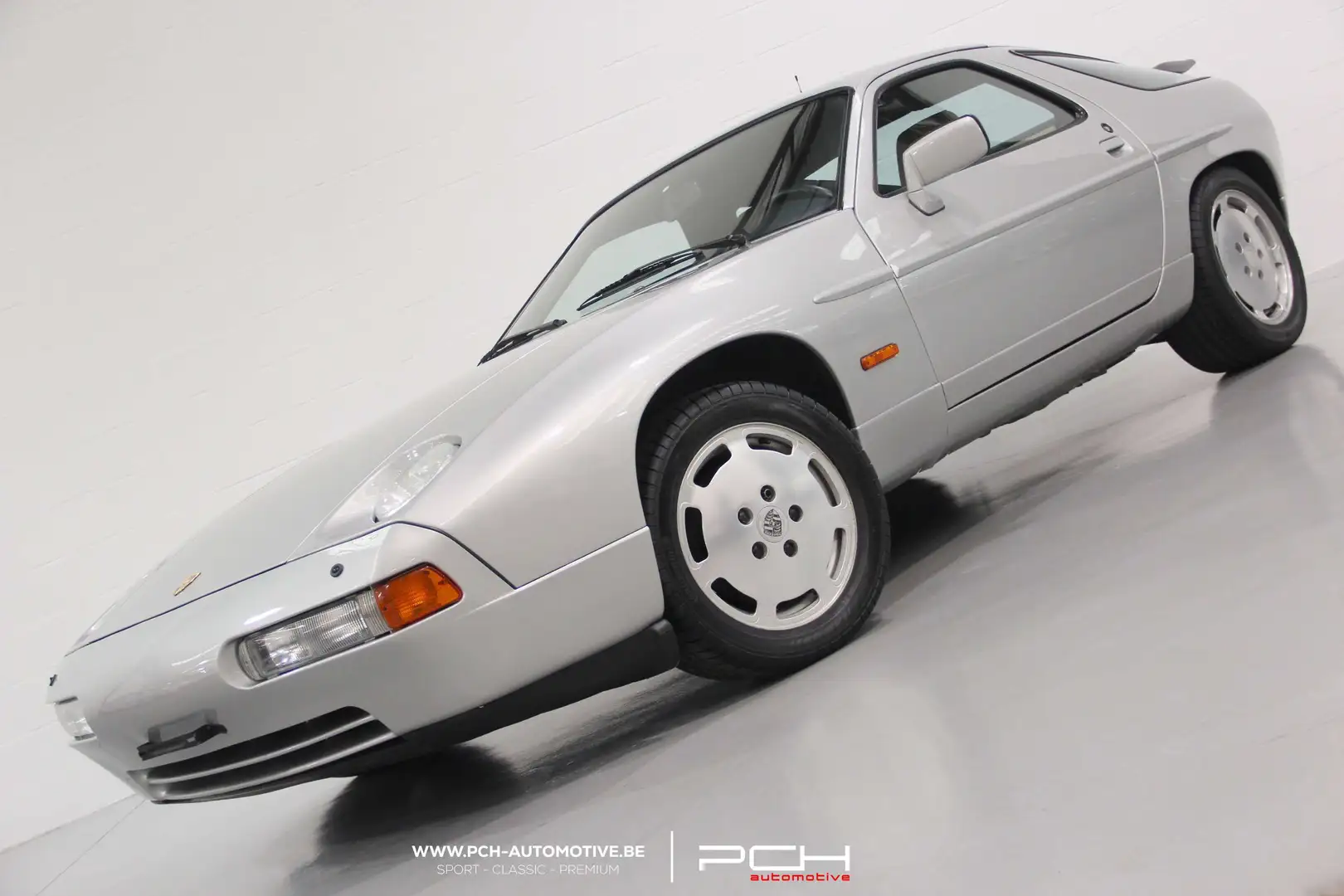 Porsche 928 S4 5.0 V8 320cv Aut. - Restaurée  - Argent - 1