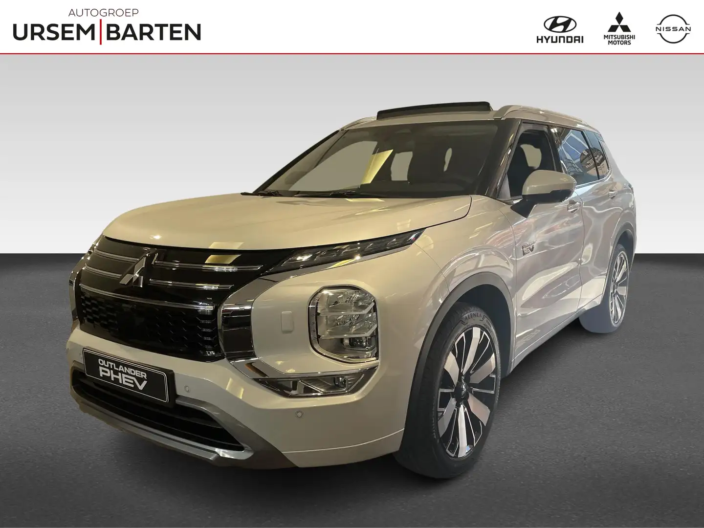 Mitsubishi Outlander 2.4 PHEV Instyle Tot € 6.500,- VOORDEEL Blanc - 1