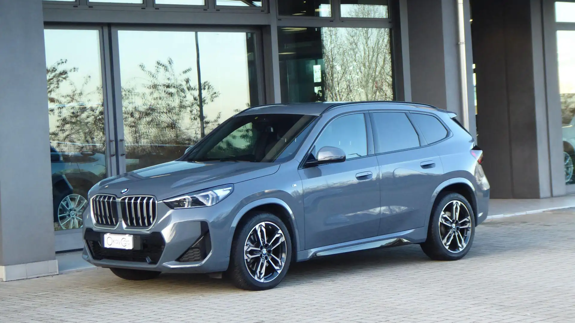 BMW X1 xDrive 23i Msport Grau - 1