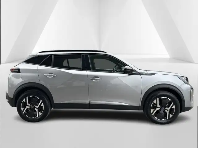 Peugeot 2008 view 6