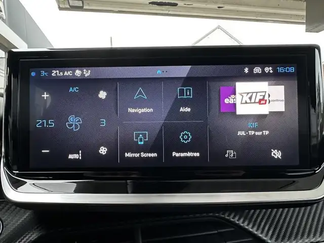 Peugeot 2008 view 11