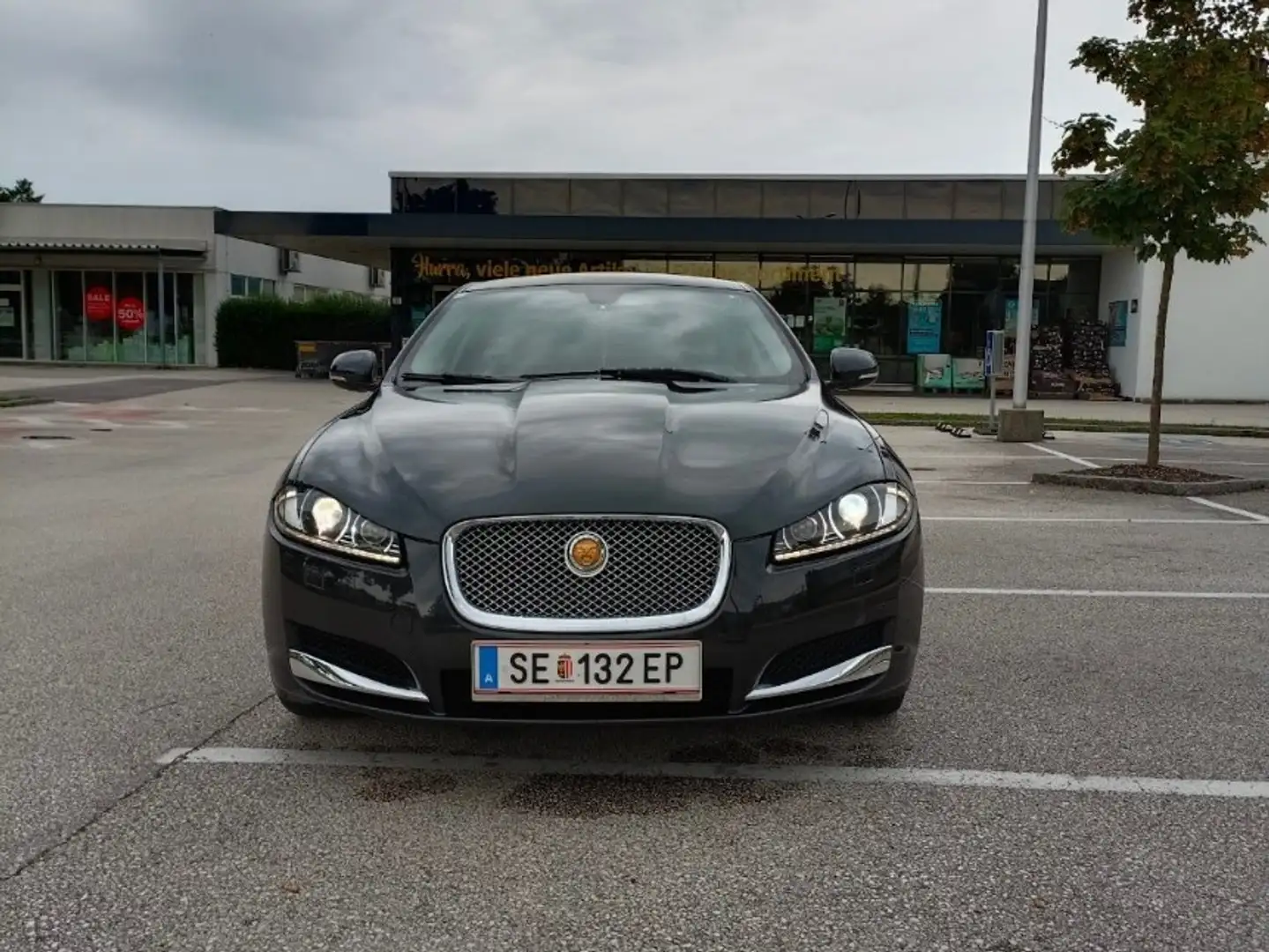 Jaguar XF 2,2 Diesel Luxury Grey - 1