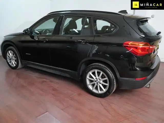 BMW X1 view 5
