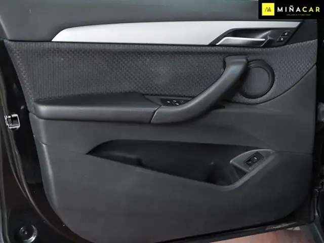 BMW X1 view 28