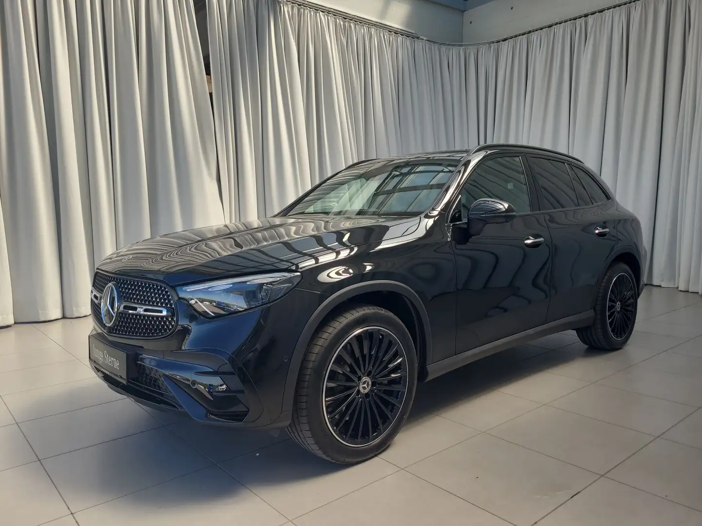 Mercedes-Benz GLC 300 d 4MATIC Winterp. HUD SportS. Standh. Schwarz - 2