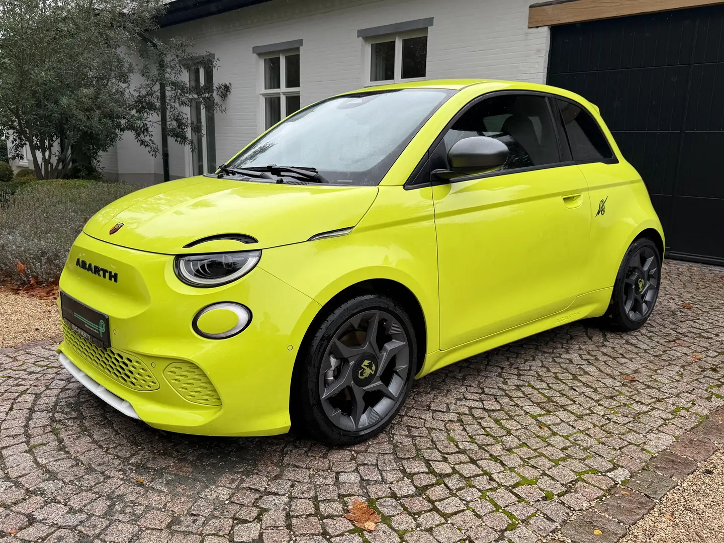 Abarth 500e URBAN - Pack Jaune - 1