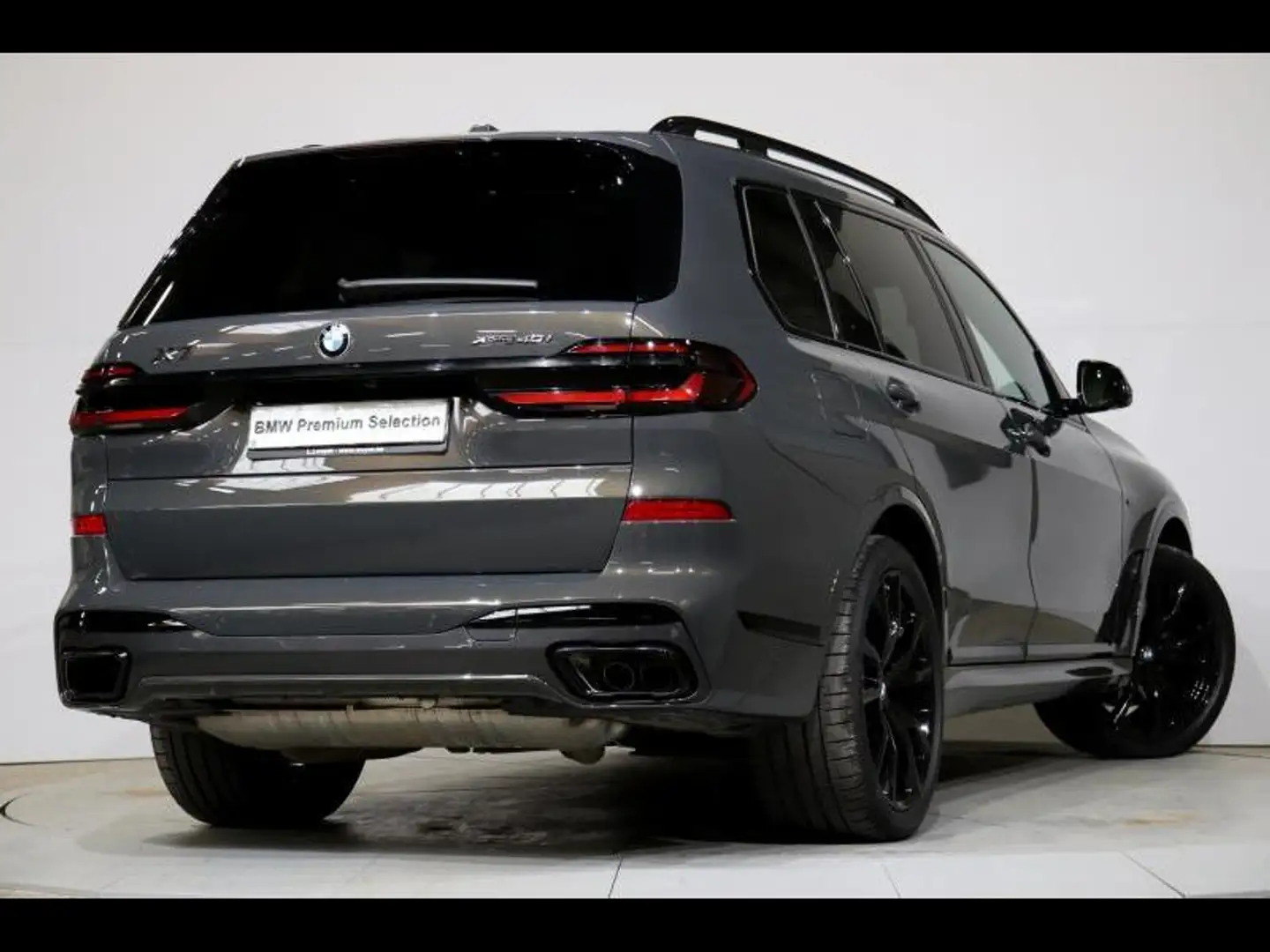 BMW X7 xDrive40i Kit M Sport Grijs - 2