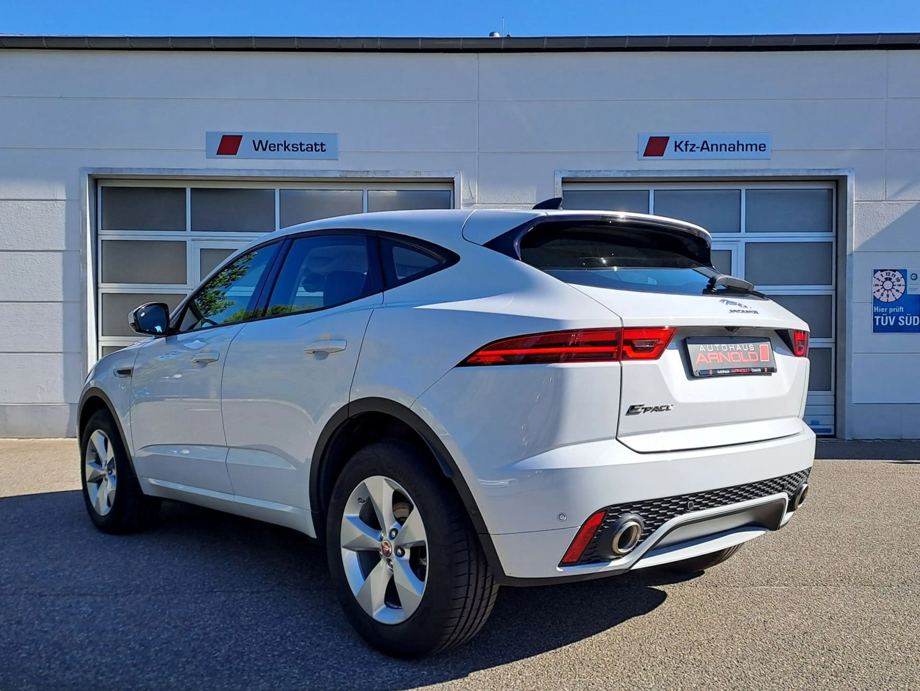 Jaguar E-Pace D180 AWD R-DYNAMIC Automatik — photo 5