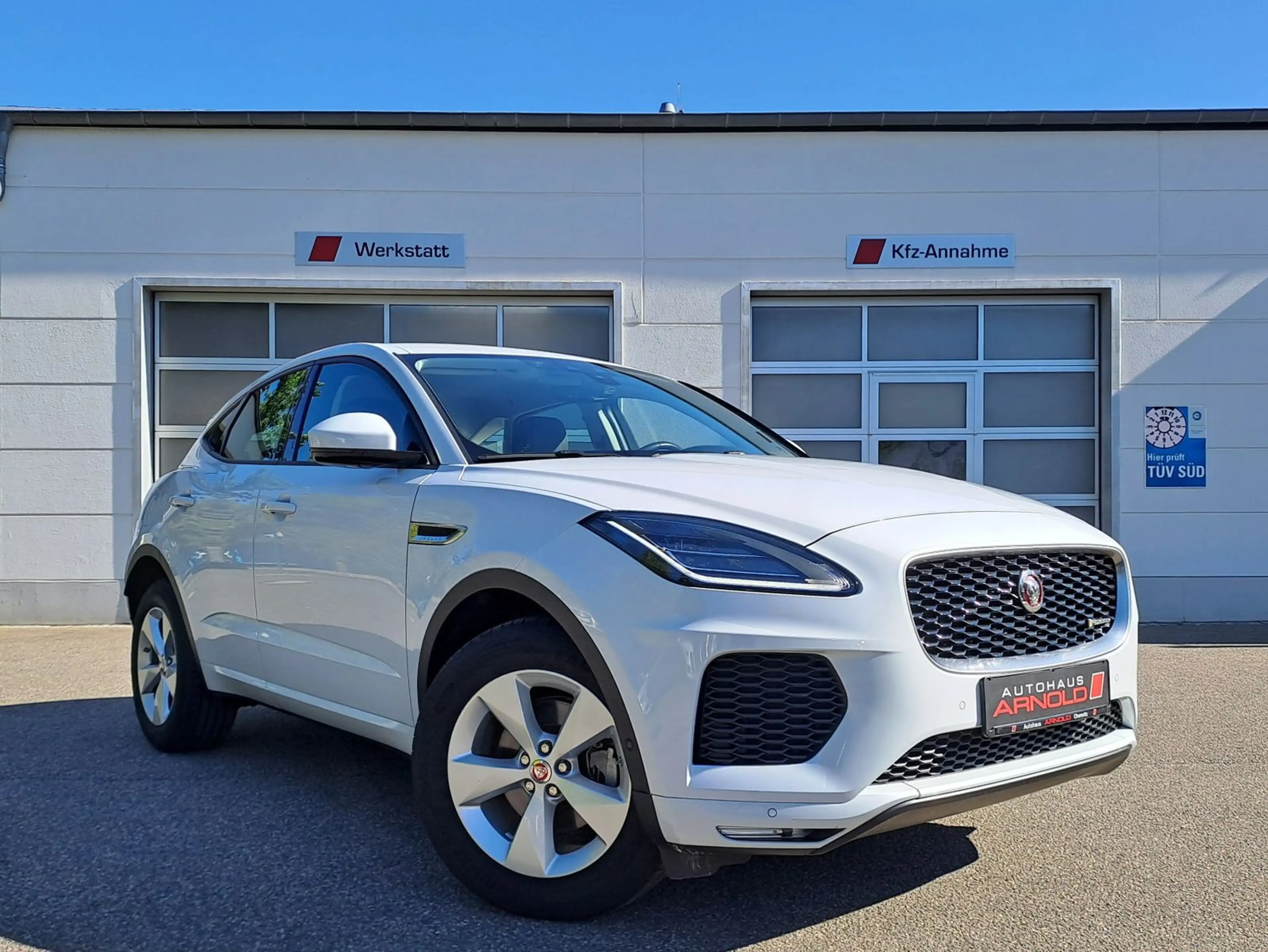 Jaguar E-Pace D180 AWD R-DYNAMIC Automatik — photo 2
