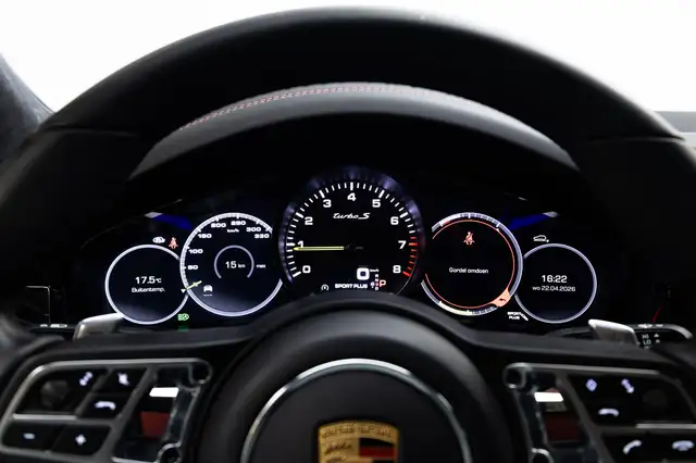 Porsche Cayenne view 4