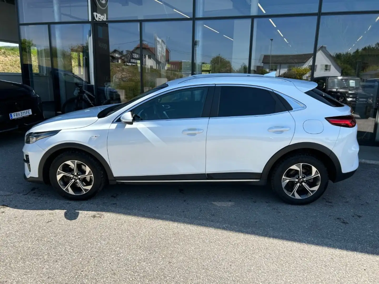 Kia XCeed Silber 1.5 TGDI 48V DCT7 Blanc - 2