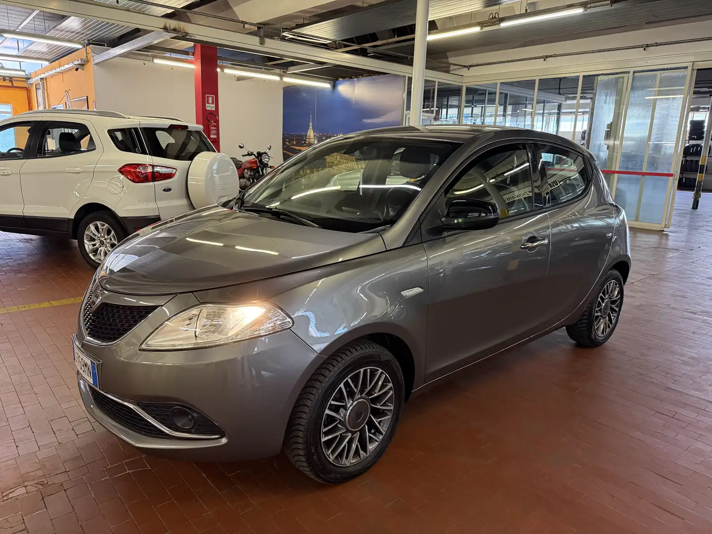 Lancia Ypsilon 1.2 Gold 69cv Grigio - 2