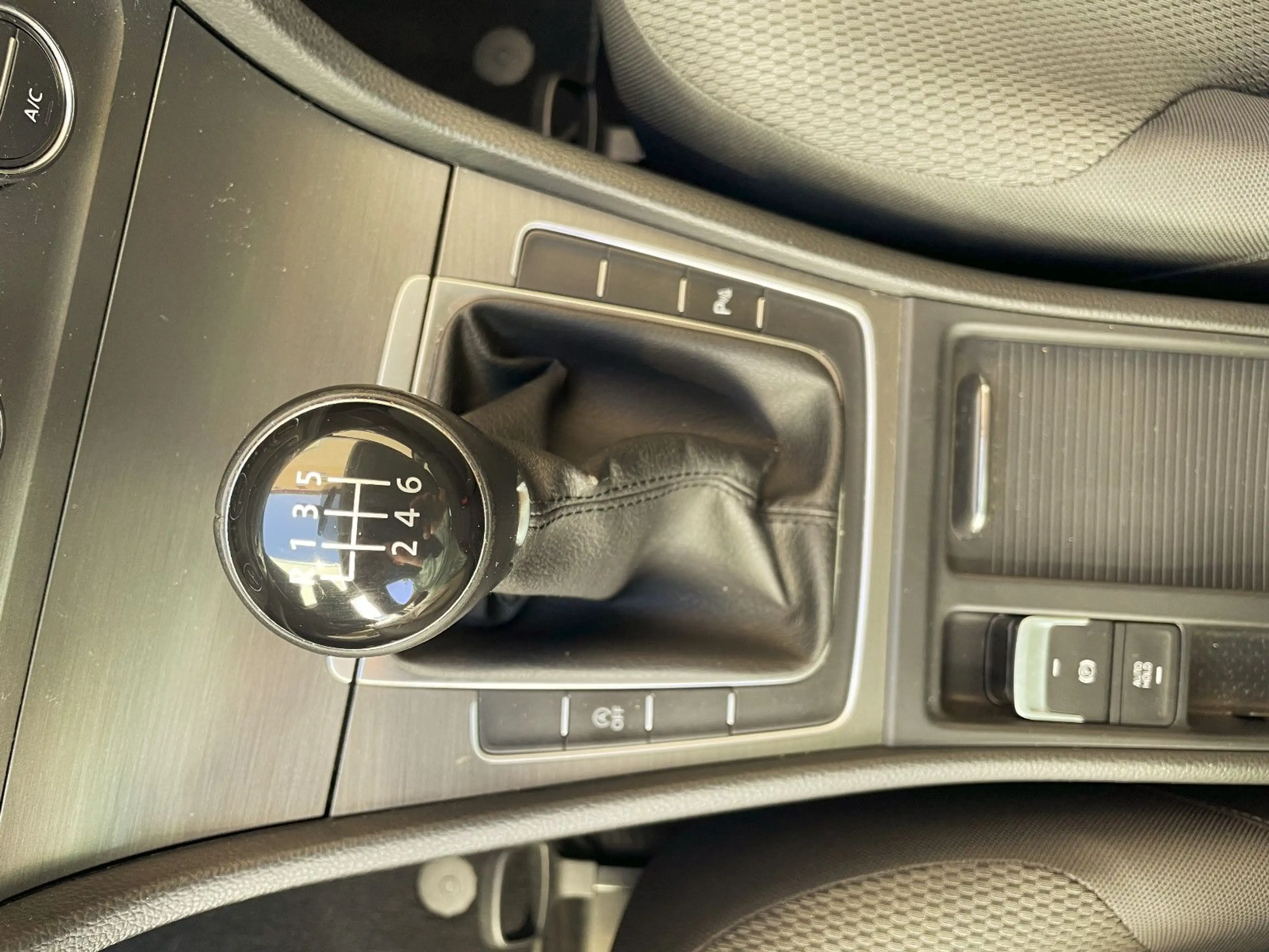 Volkswagen Golf VII Variant aus 2. Besitz  Dynaudio!!! — photo 32
