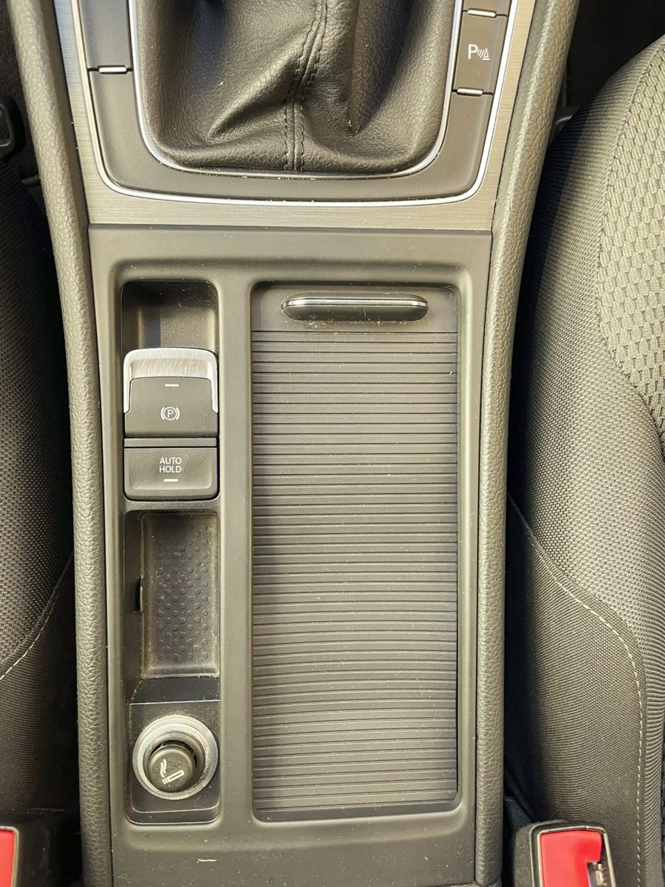 Volkswagen Golf VII Variant aus 2. Besitz  Dynaudio!!! — photo 33