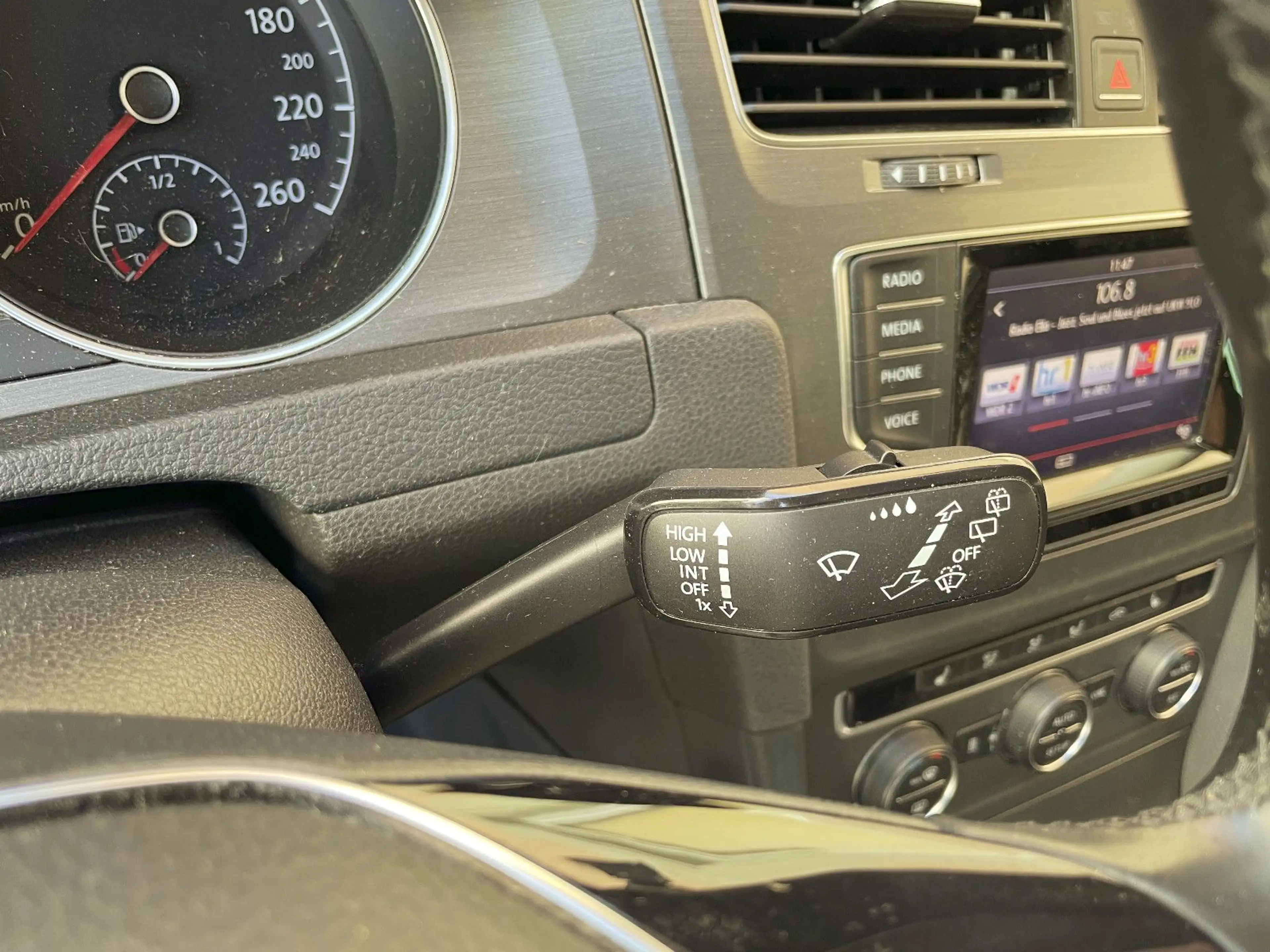 Volkswagen Golf VII Variant aus 2. Besitz  Dynaudio!!! — photo 27