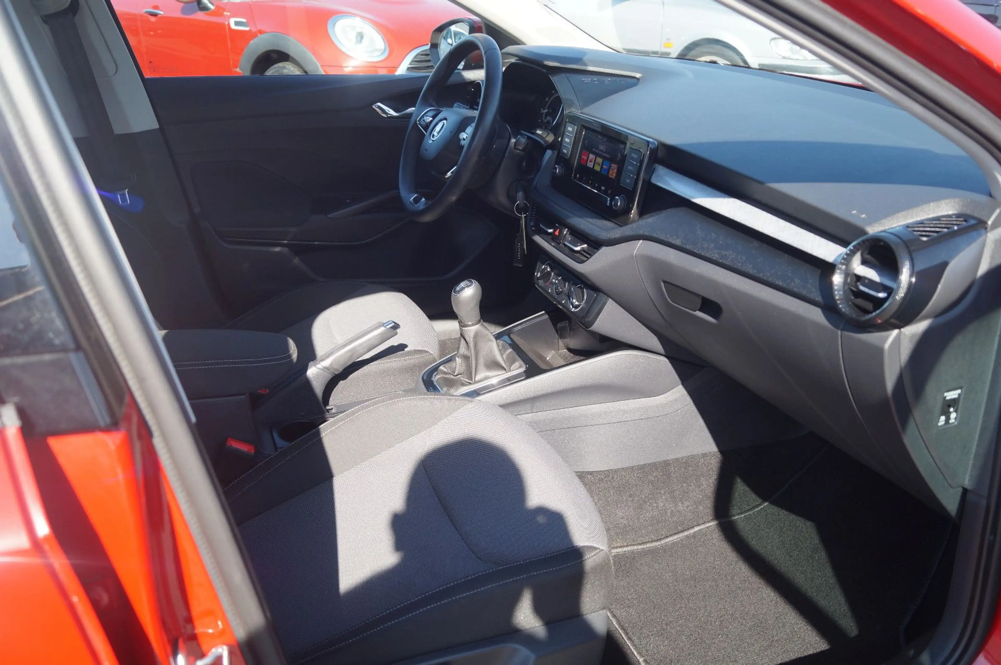 Skoda Fabia Selection Klima SHZ PDC LED Tempomat — photo 11