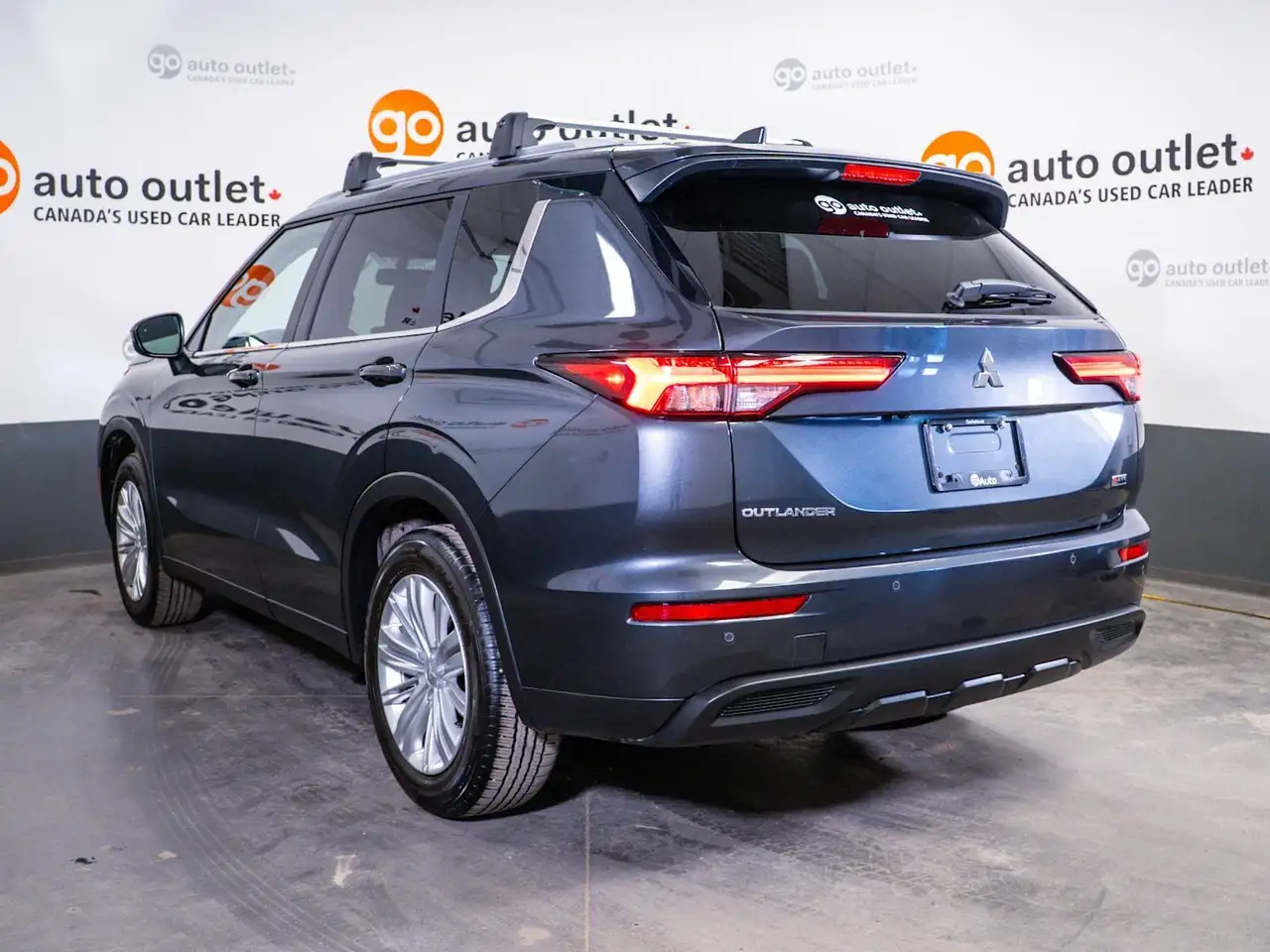 Mitsubishi Outlander снимка Mitsubishi Outlander