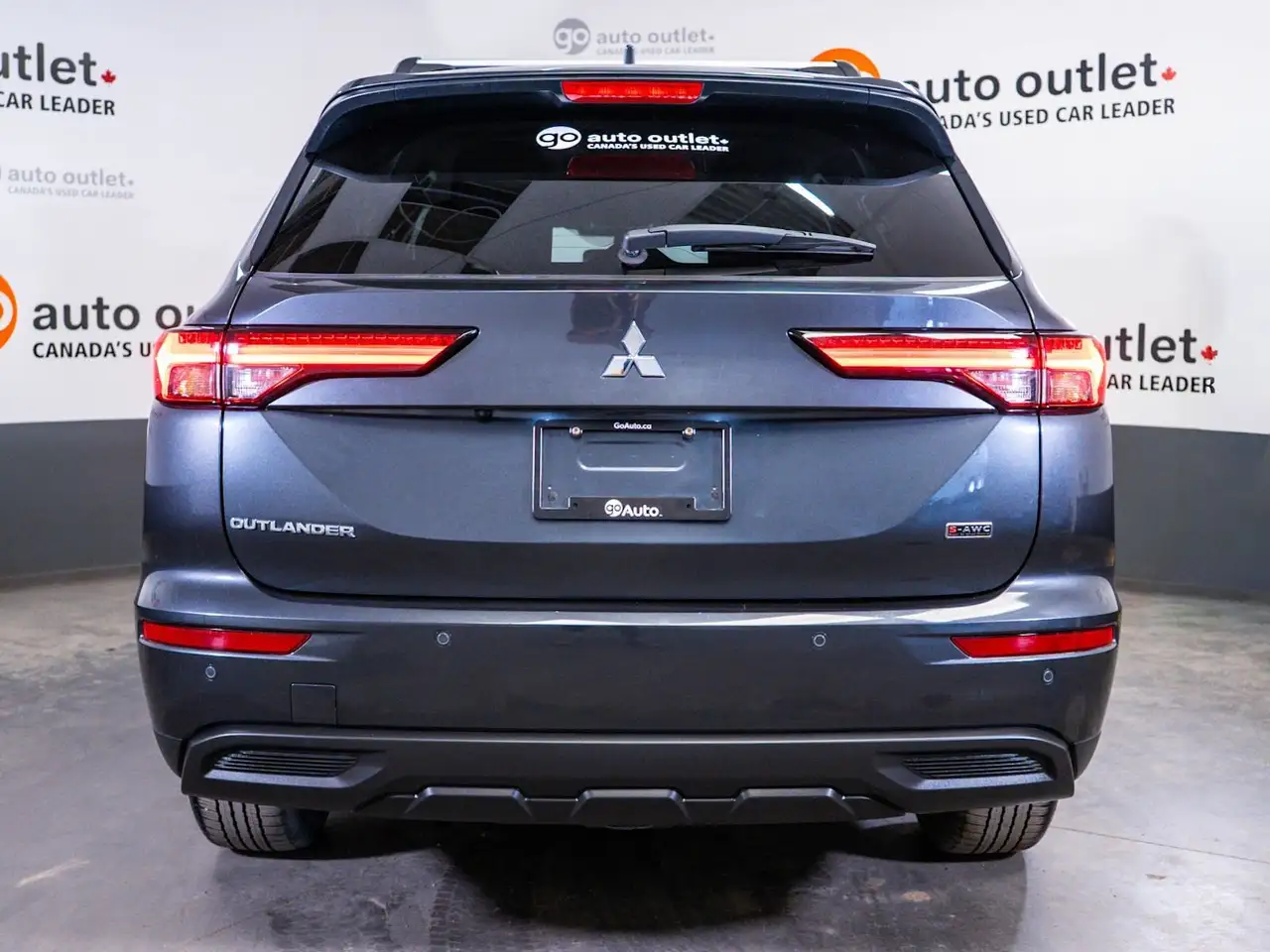 Mitsubishi Outlander снимка Mitsubishi Outlander