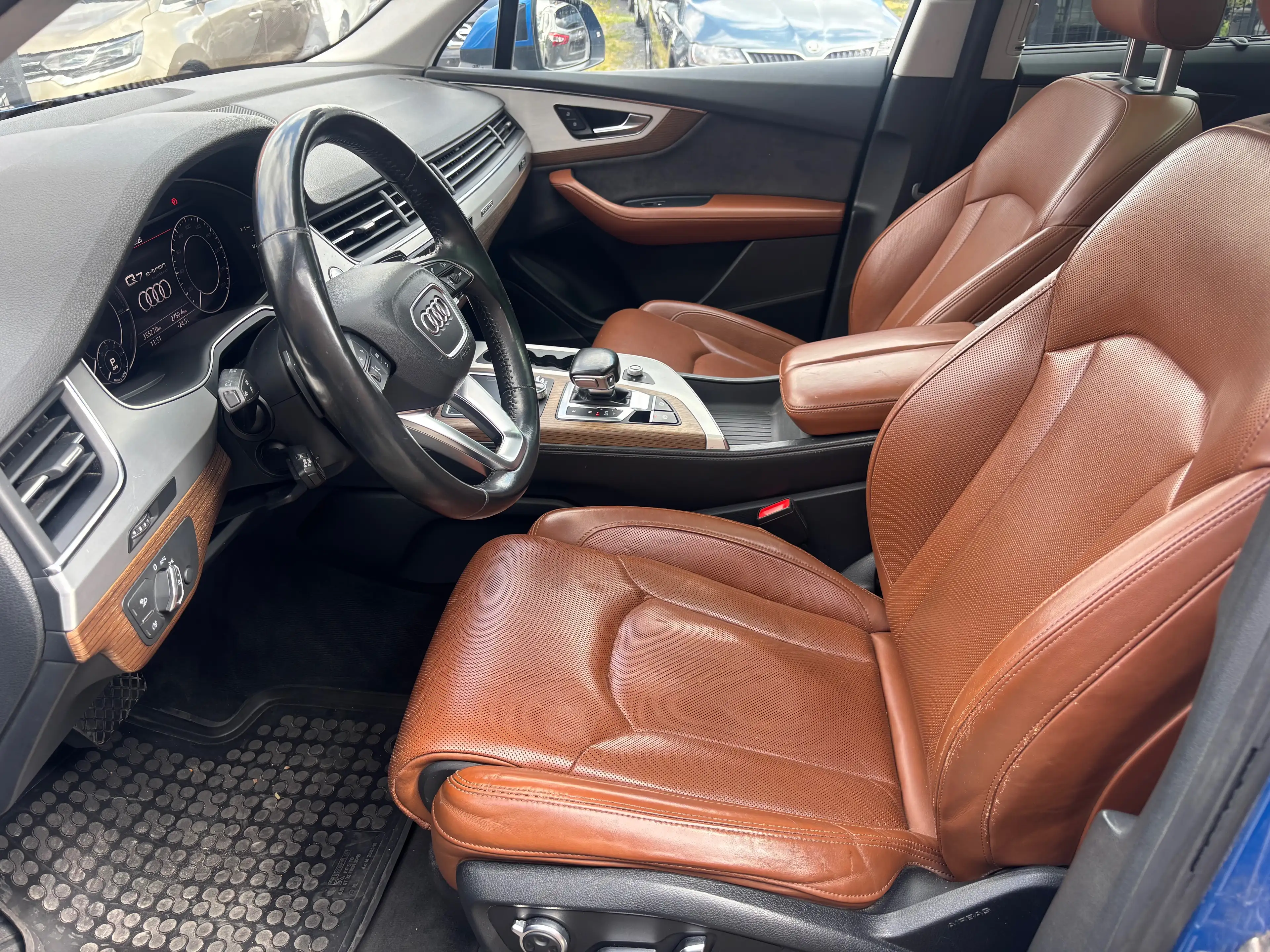 Audi Q7 e-tron Q7 e-tron 3.0 TDi V6 Quattro e-tron — photo 10