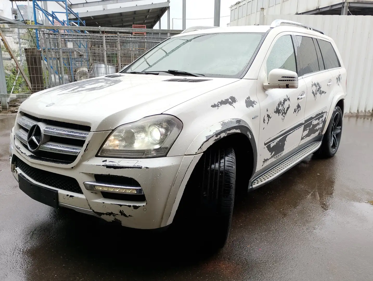 Mercedes-Benz GL 350 GL 350 CDI BlueEfficiency 4Matic 7-Sitzer AMG Blanc - 1