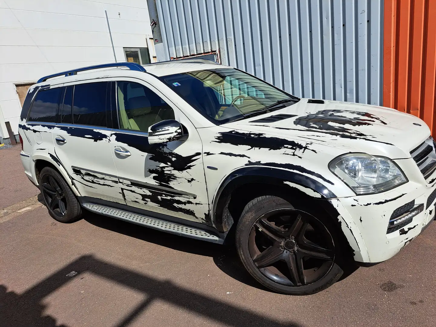 Mercedes-Benz GL 350 BlueEfficiency 4Matic 7-Sitzer AMG bijela - 2