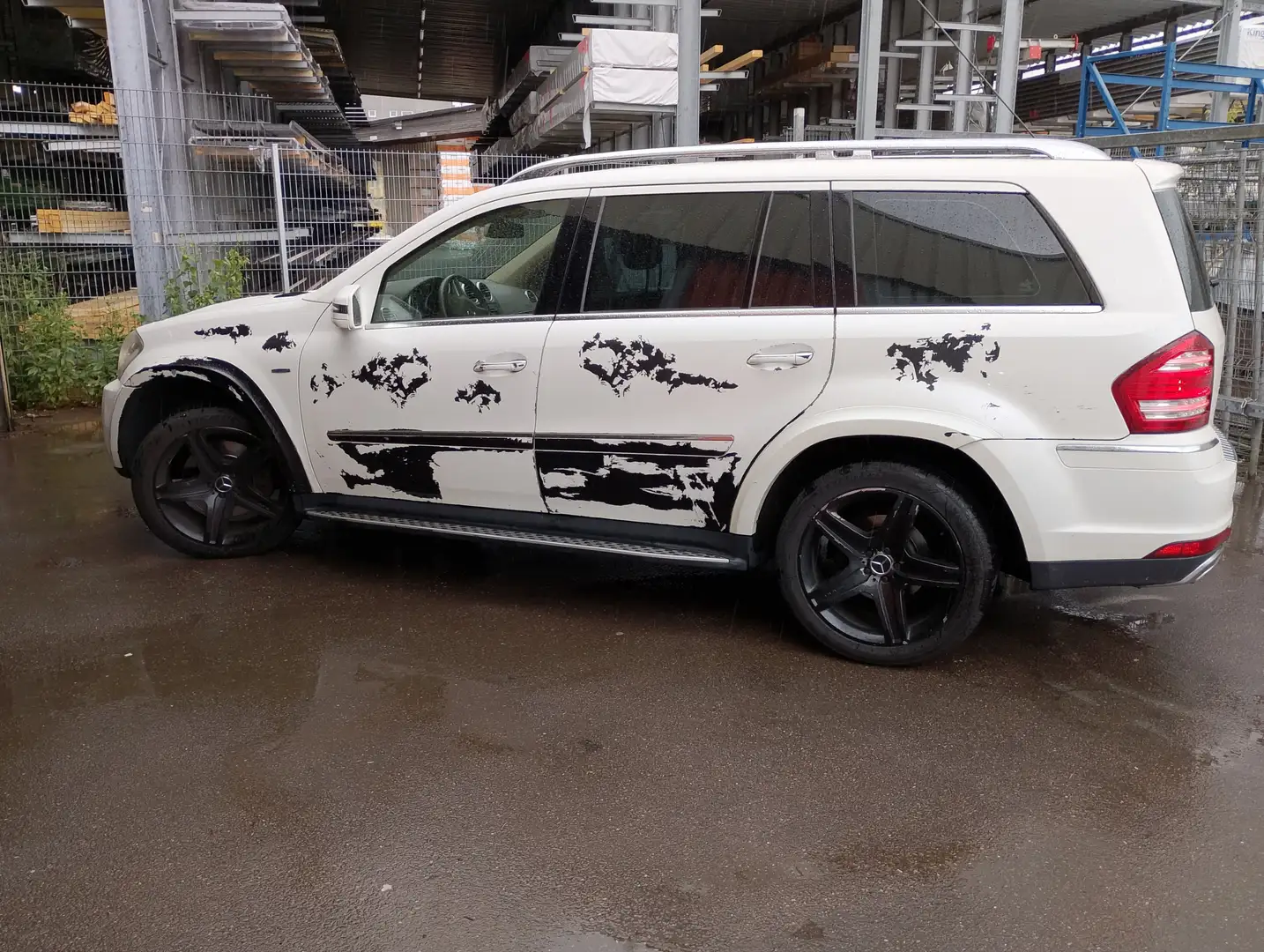 Mercedes-Benz GL 350 BlueEfficiency 4Matic 7-Sitzer AMG EXPORT White - 1