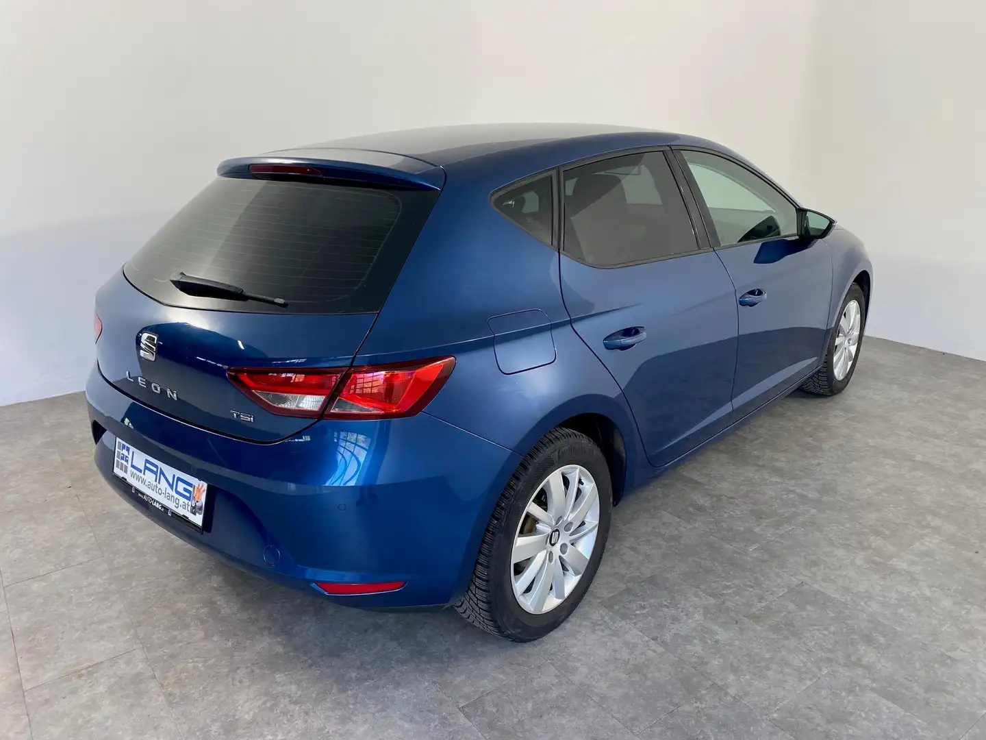SEAT Leon Reference 1,2 TSI 81 kW (110 PS), Schalt. 6-Gang Blau - 2
