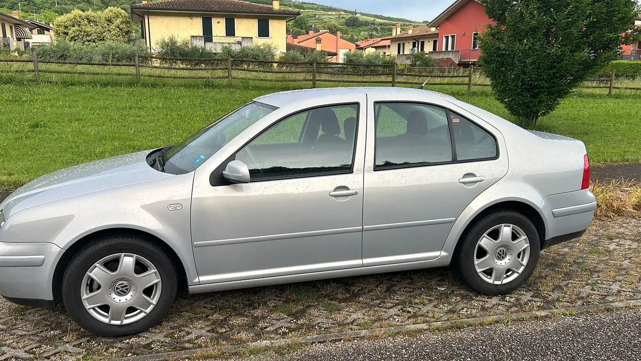 Volkswagen Bora 1.6 Highline, foto 2