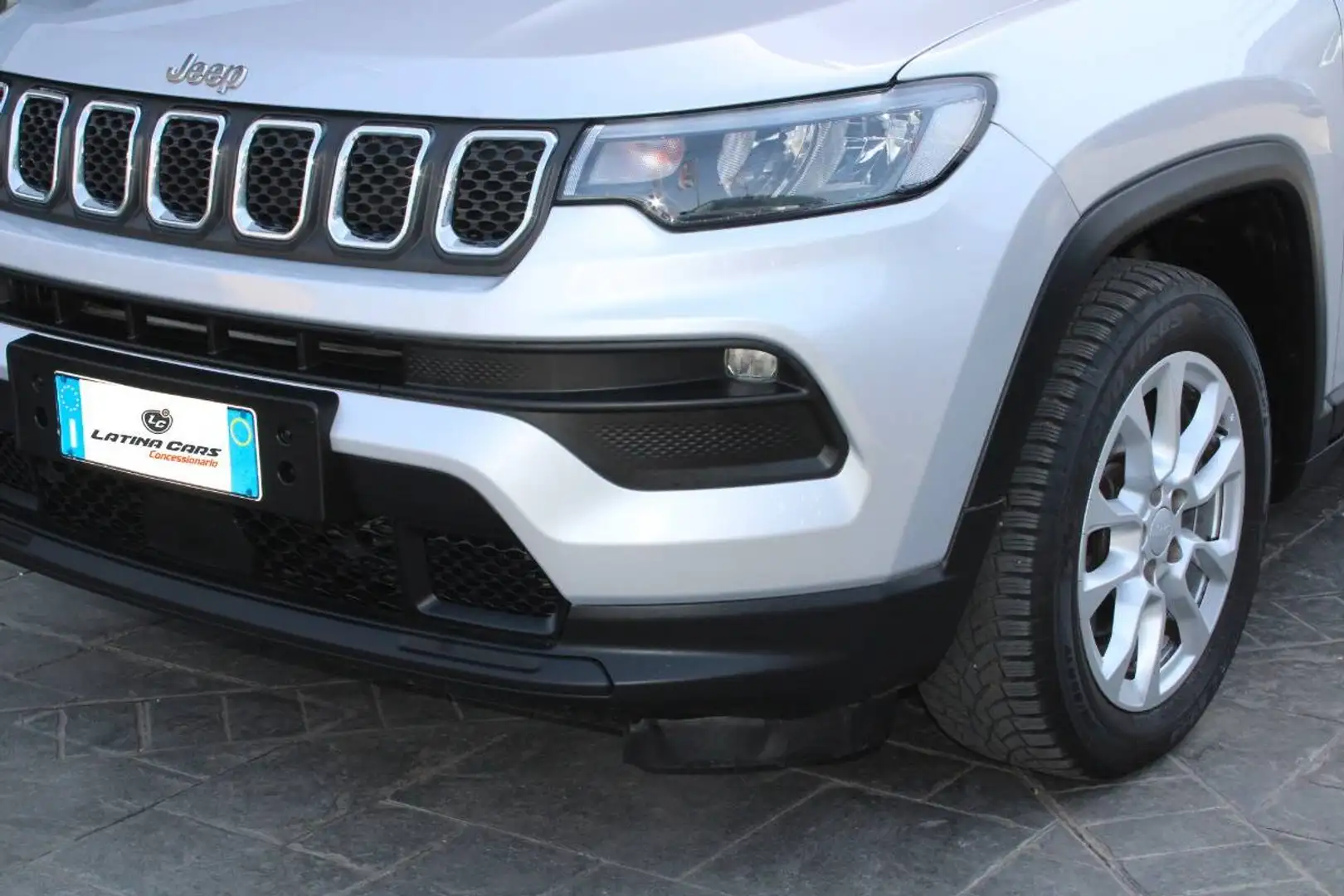 Jeep Compass 1.5 t. t4 mhev Business 130cv dct Con NAVIGATORE Grigio - 2